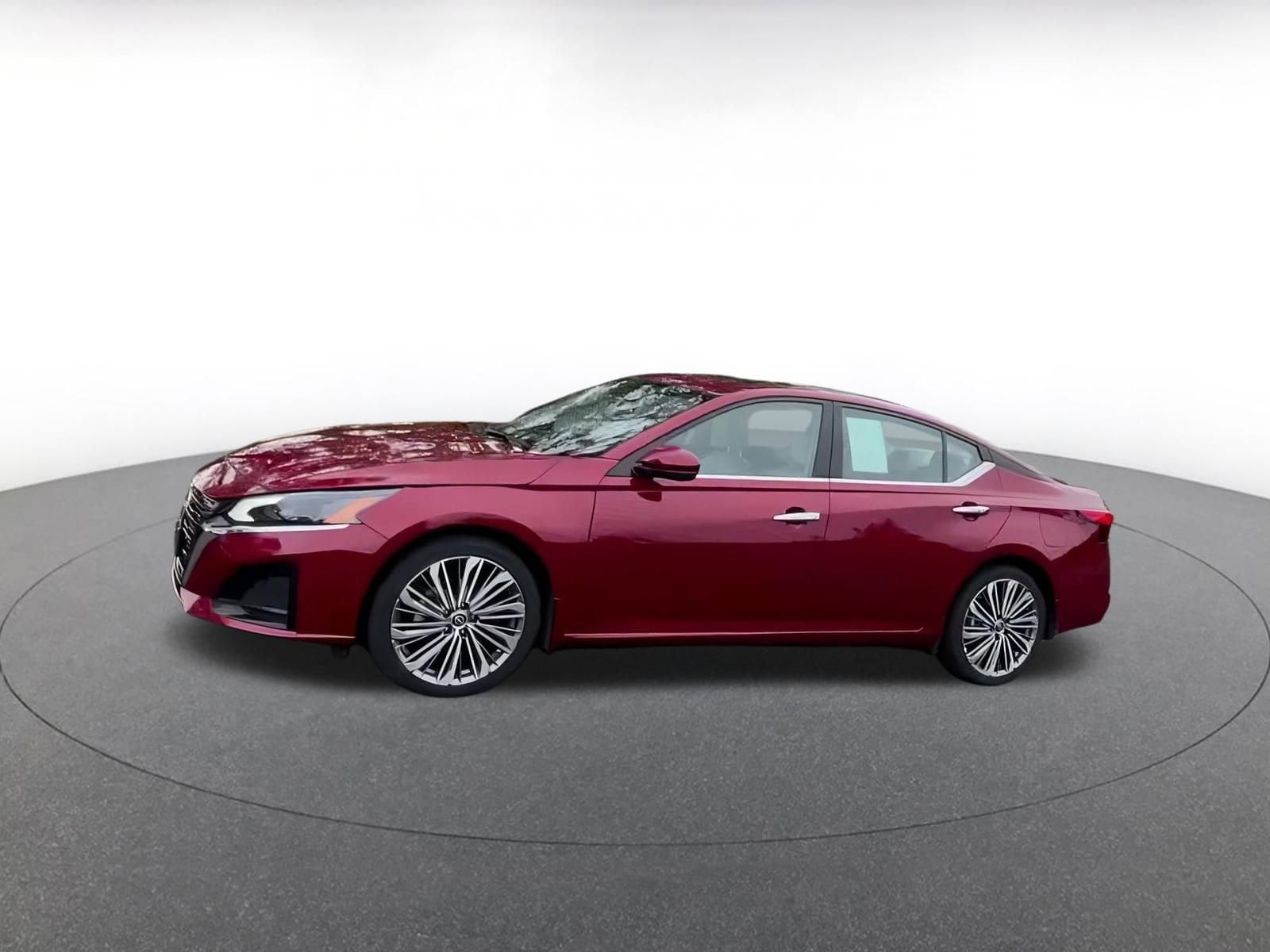 Thumbnail: 2024 Nissan Altima - 7