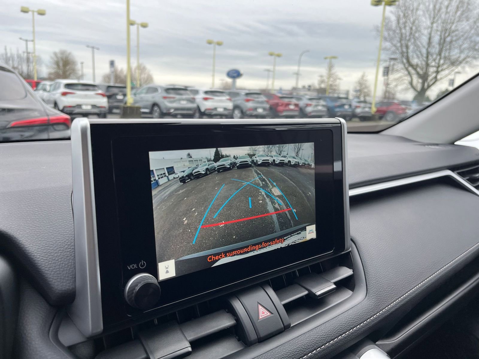 Thumbnail: 2025 Toyota RAV4 - 17