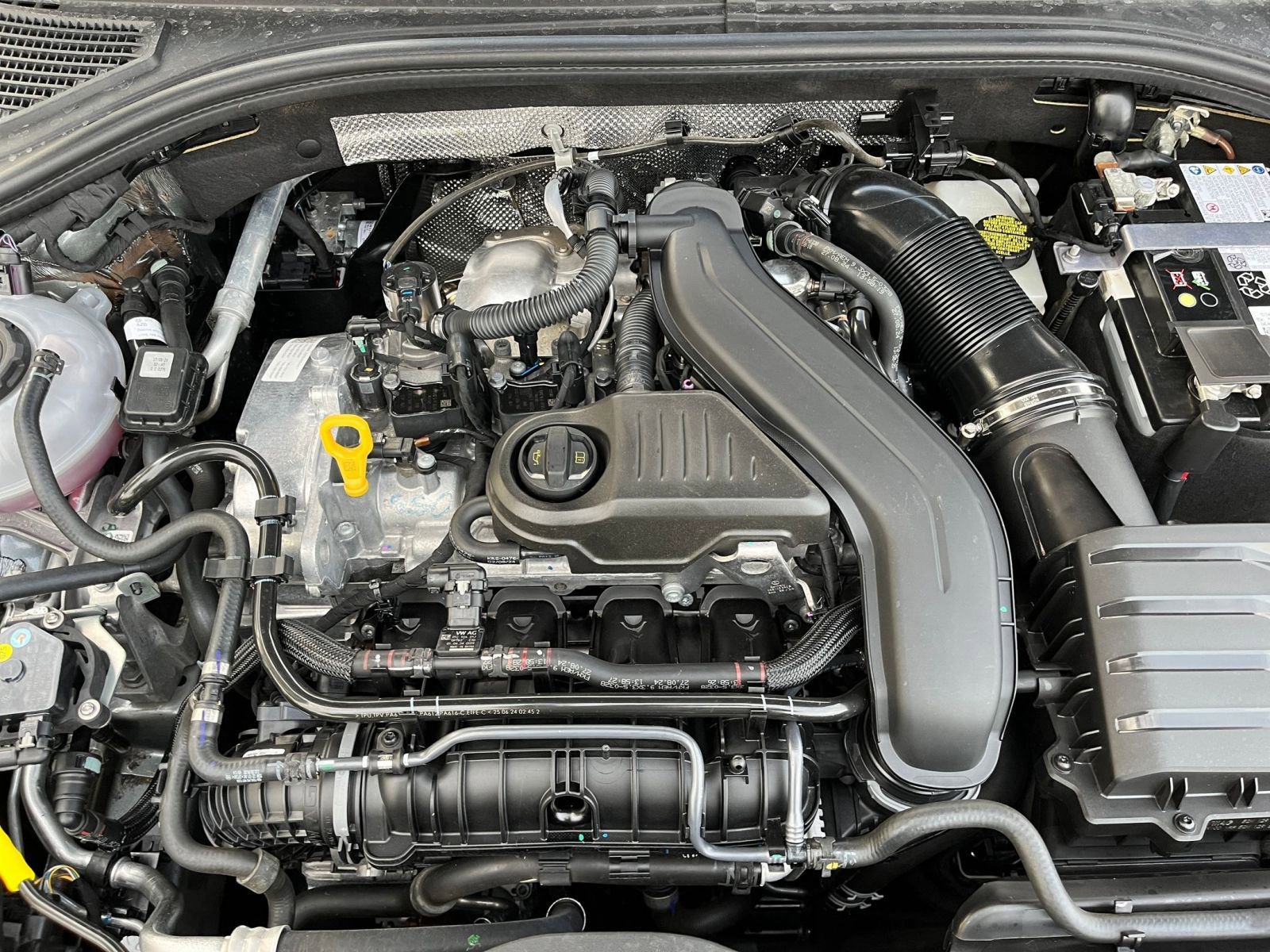 Thumbnail: 2025 Volkswagen Jetta - 32