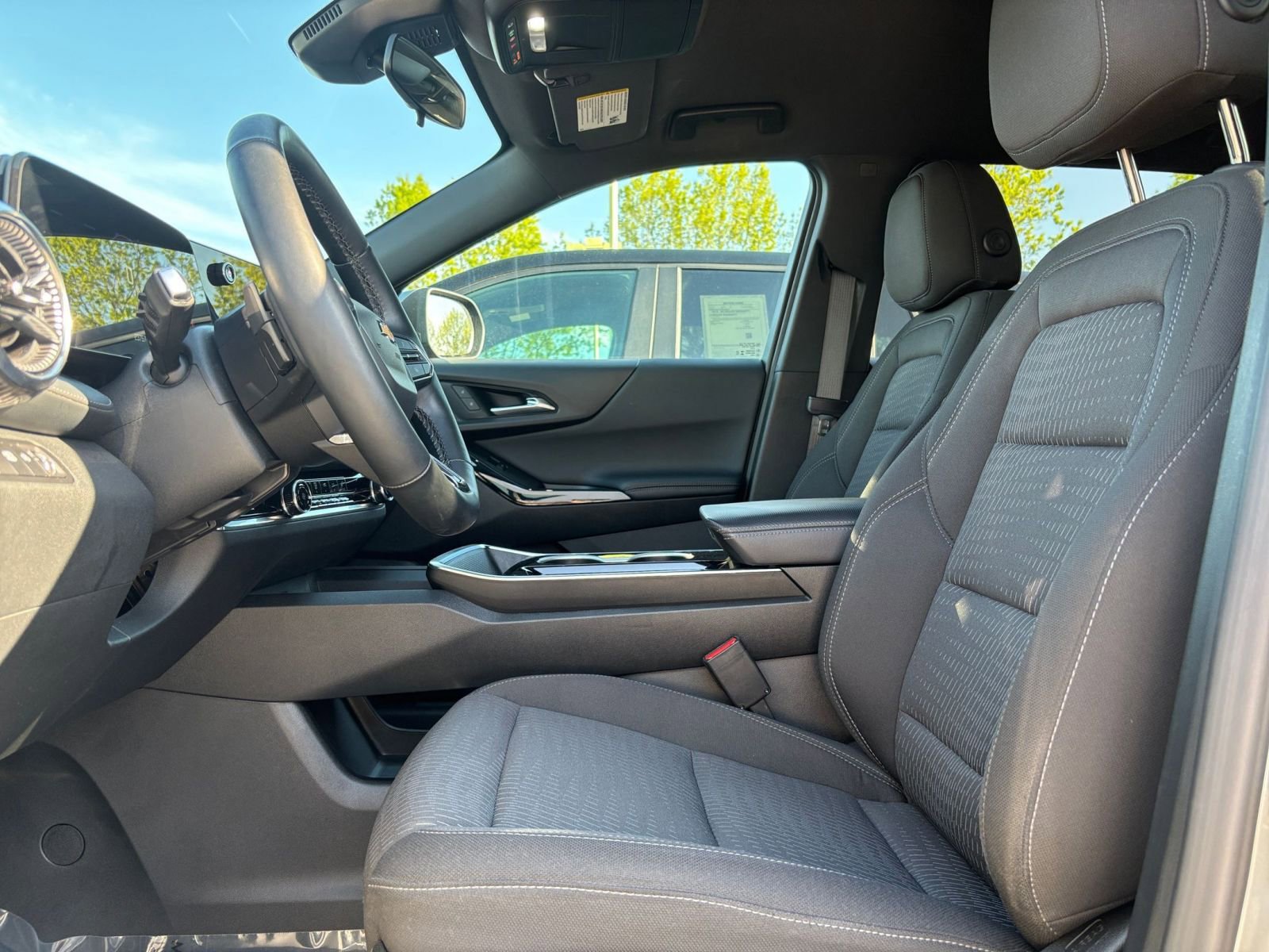 Thumbnail: 2025 Chevrolet Equinox - 28