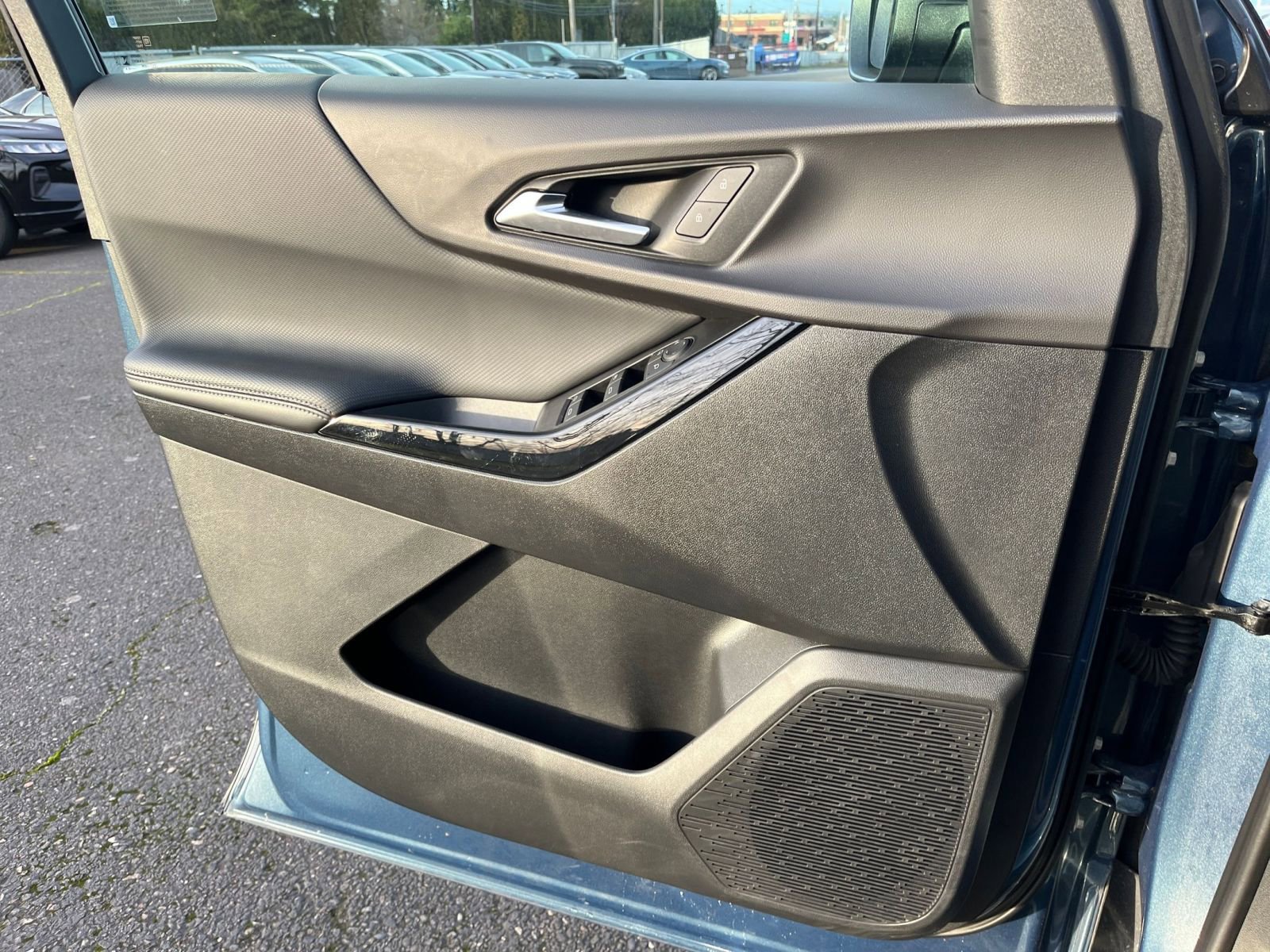 Thumbnail: 2025 Chevrolet Equinox - 21