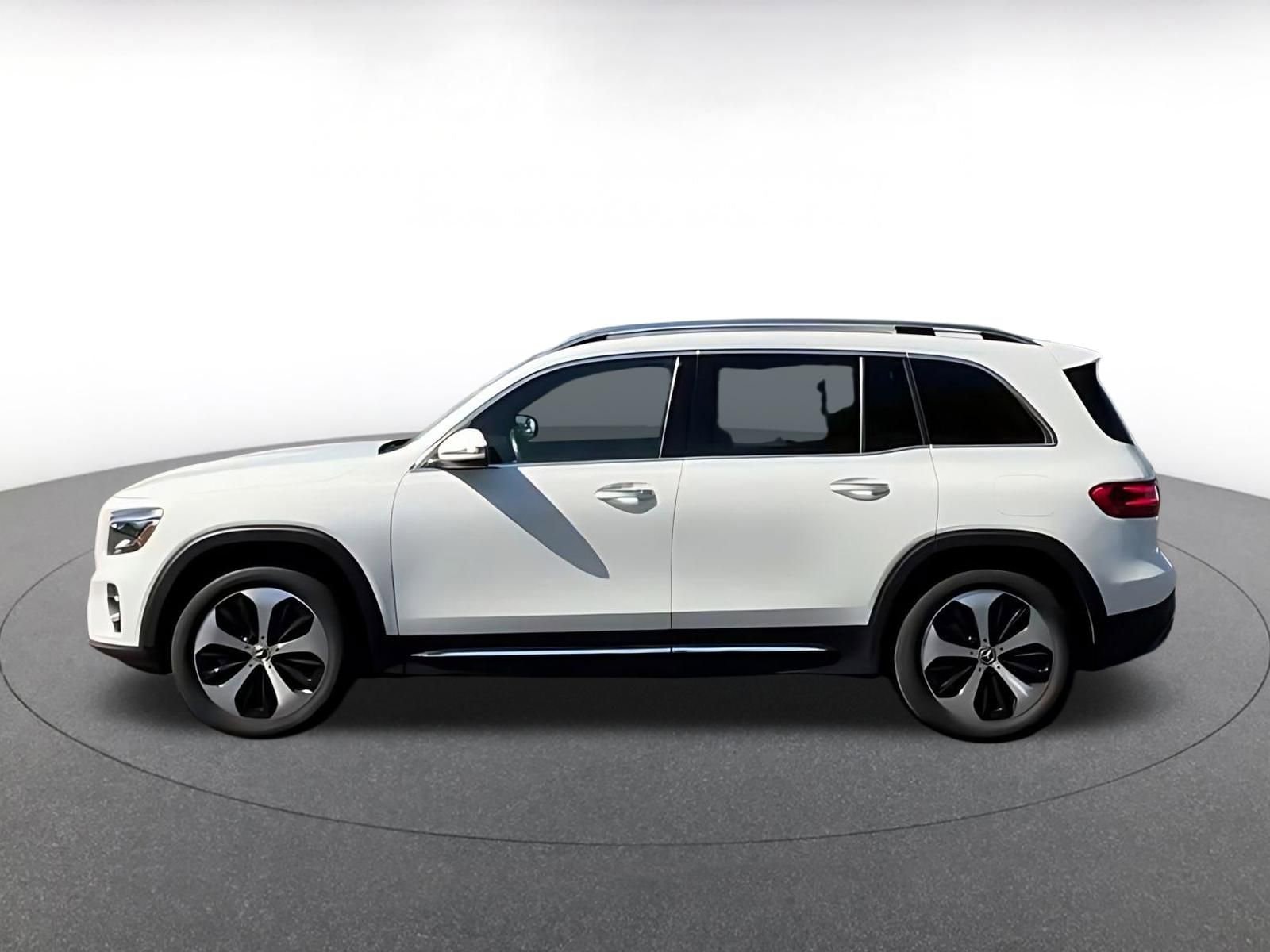 Thumbnail: 2025 Mercedes-Benz GLB - 9