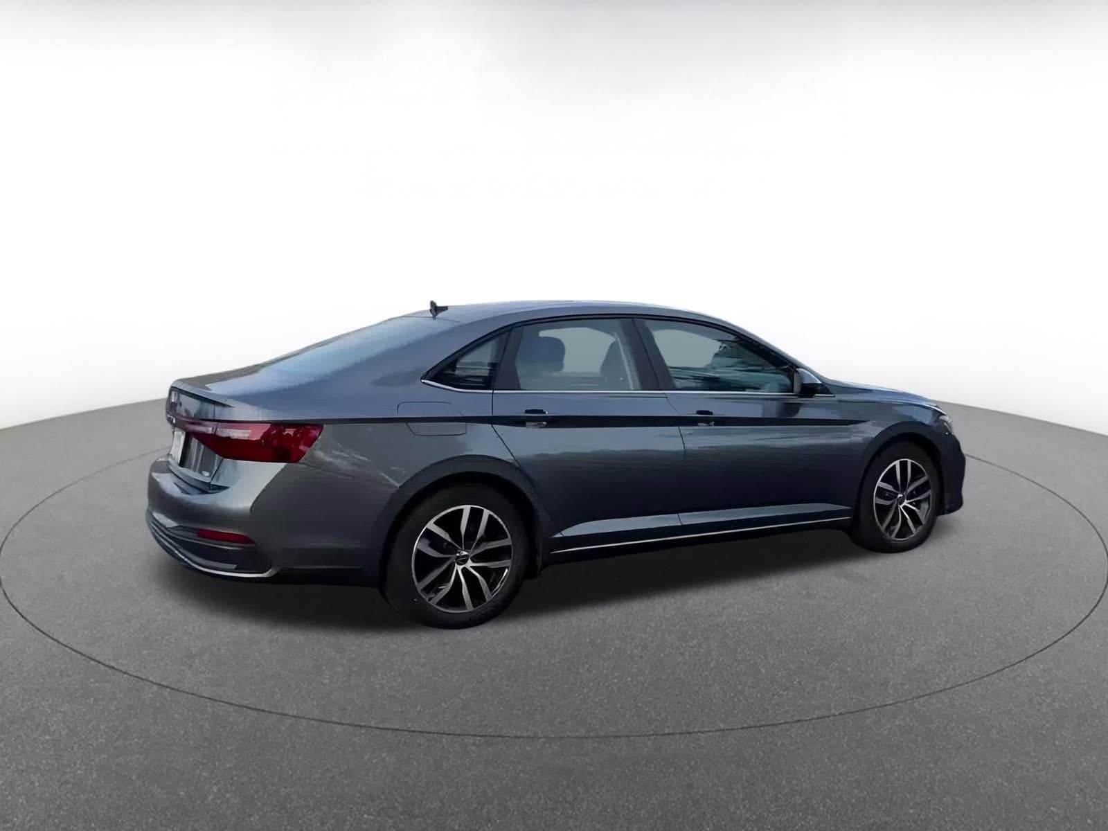 Thumbnail: 2025 Volkswagen Jetta - 14