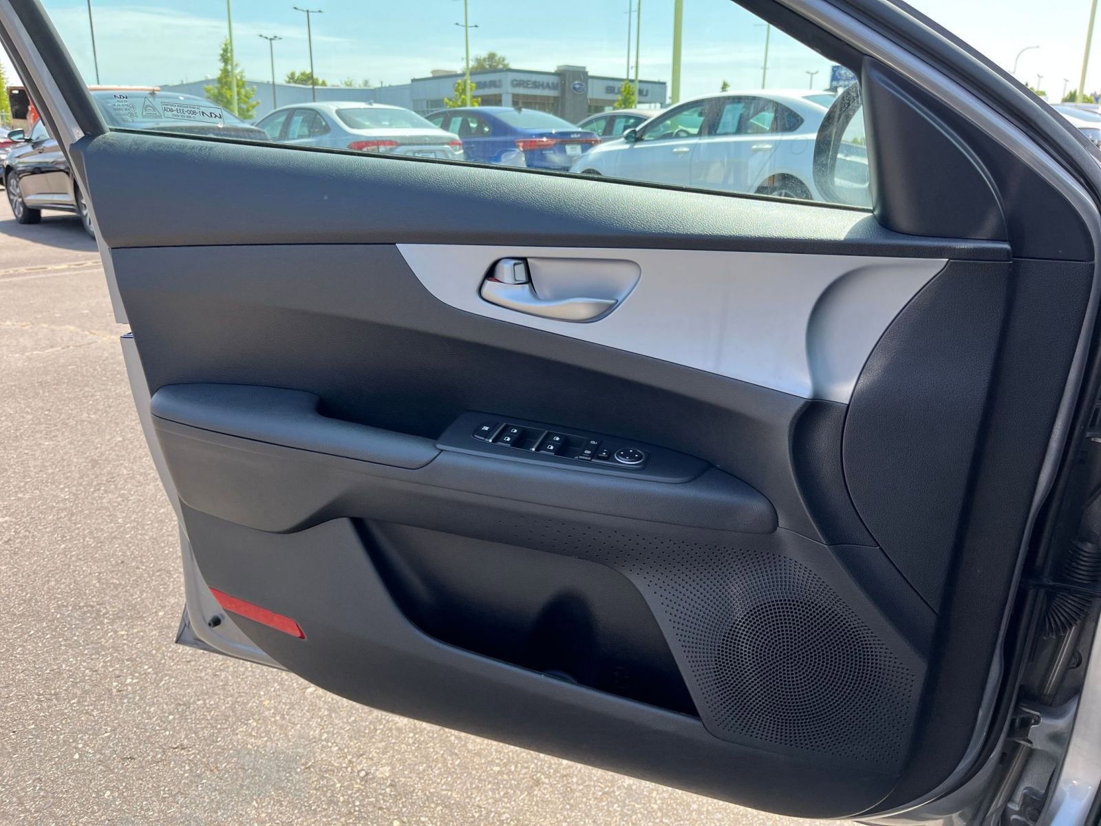 Thumbnail: 2023 Kia Forte - 20