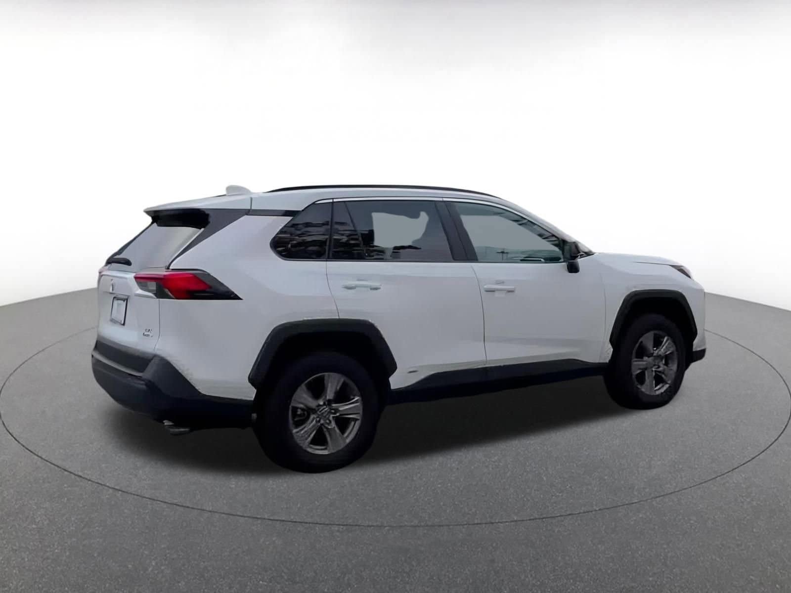 Thumbnail: 2025 Toyota RAV4 - 15