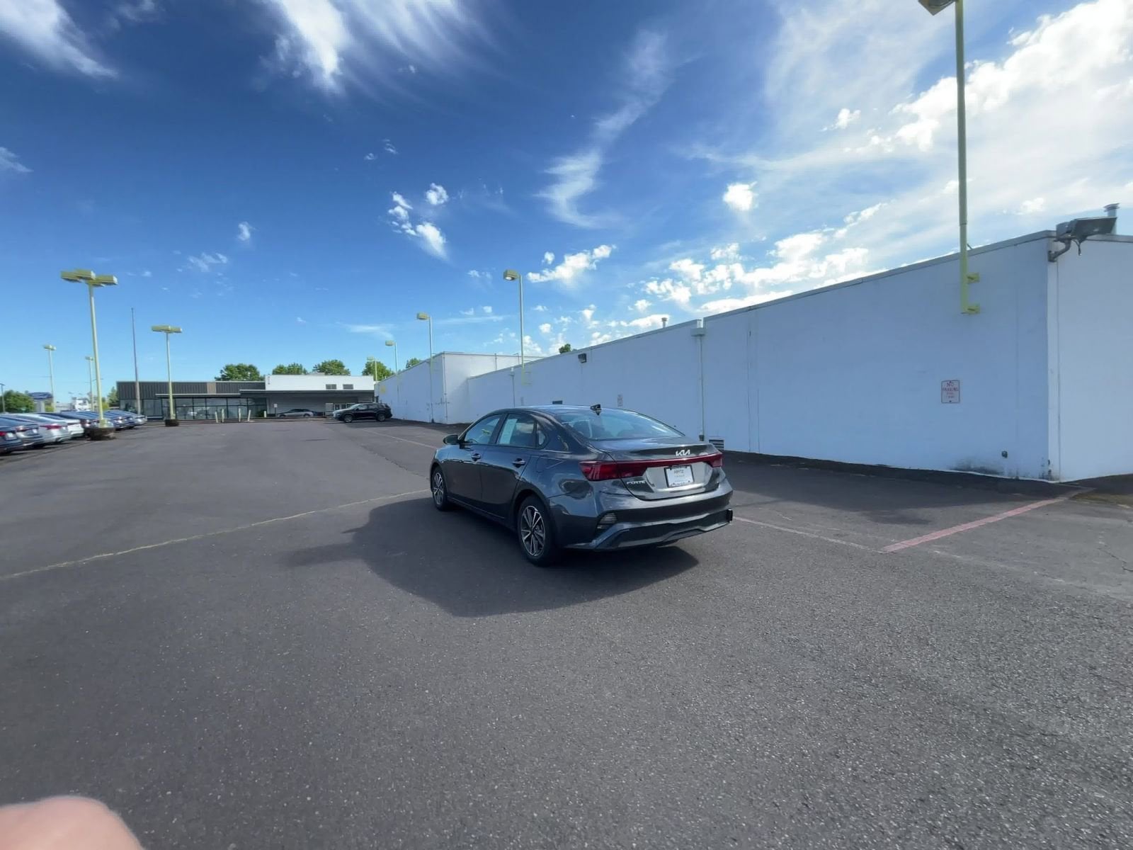Thumbnail: 2024 Kia Forte - 16