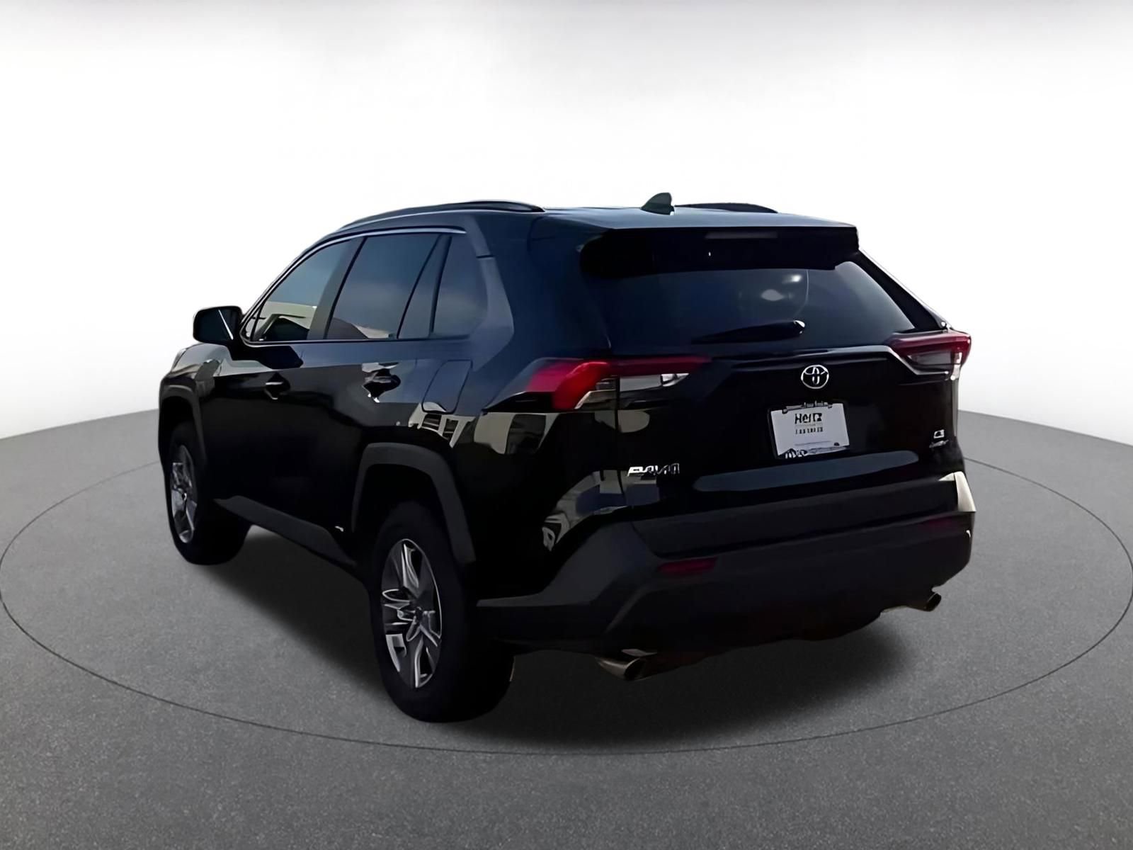 Thumbnail: 2025 Toyota RAV4 - 14