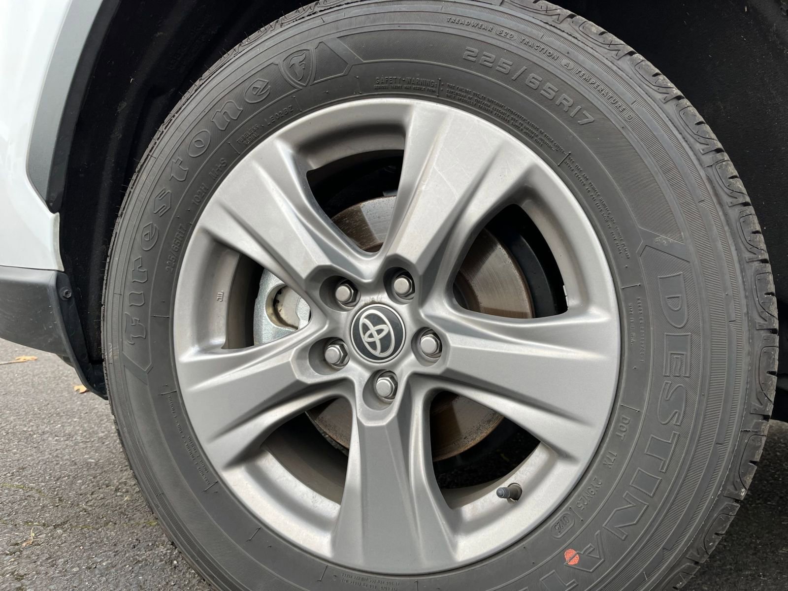 Thumbnail: 2025 Toyota RAV4 - 31