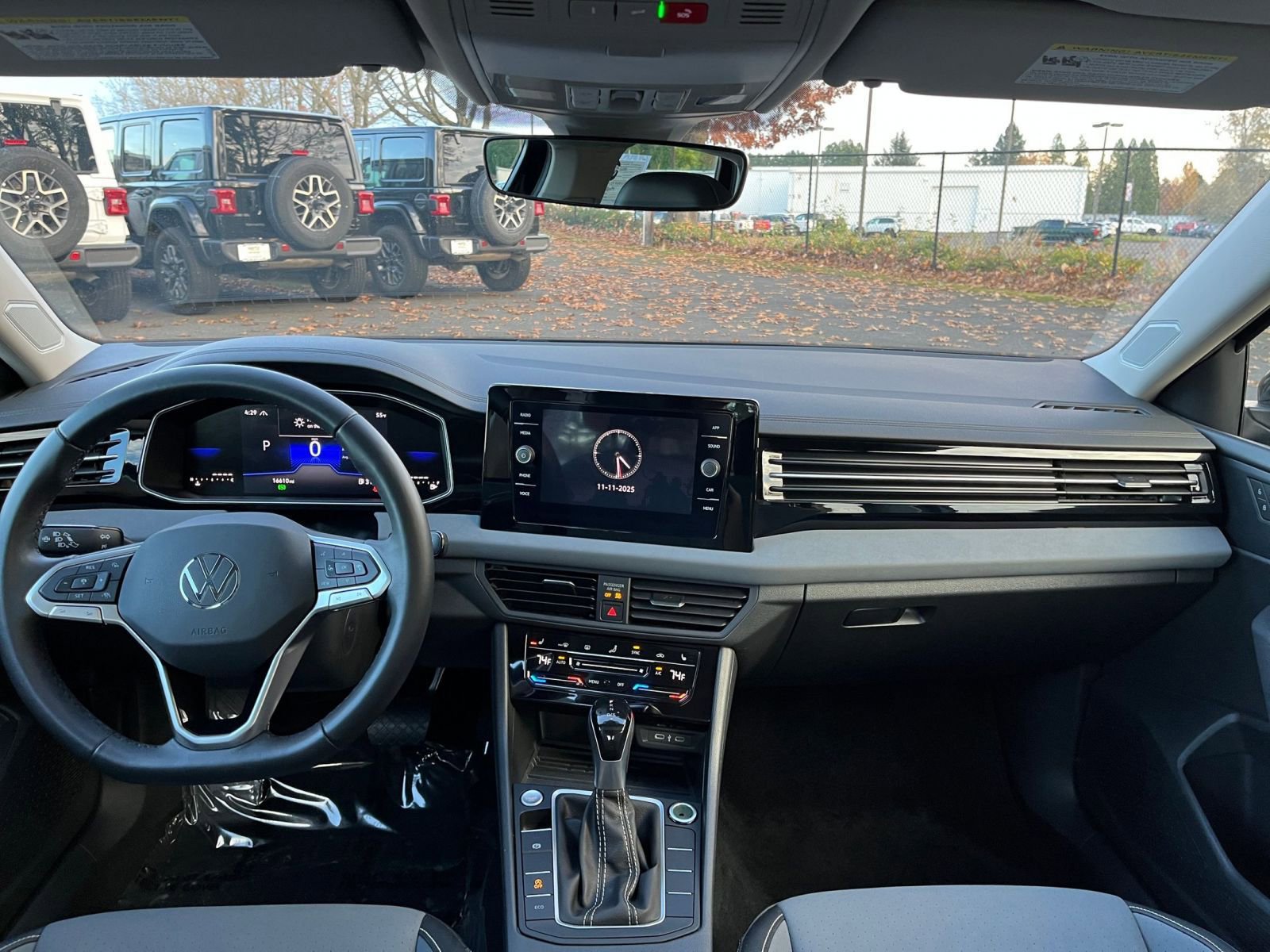 Thumbnail: 2025 Volkswagen Jetta - 20