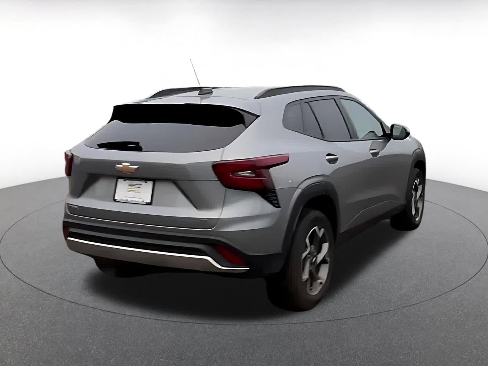 Thumbnail: 2025 Chevrolet Trax - 12