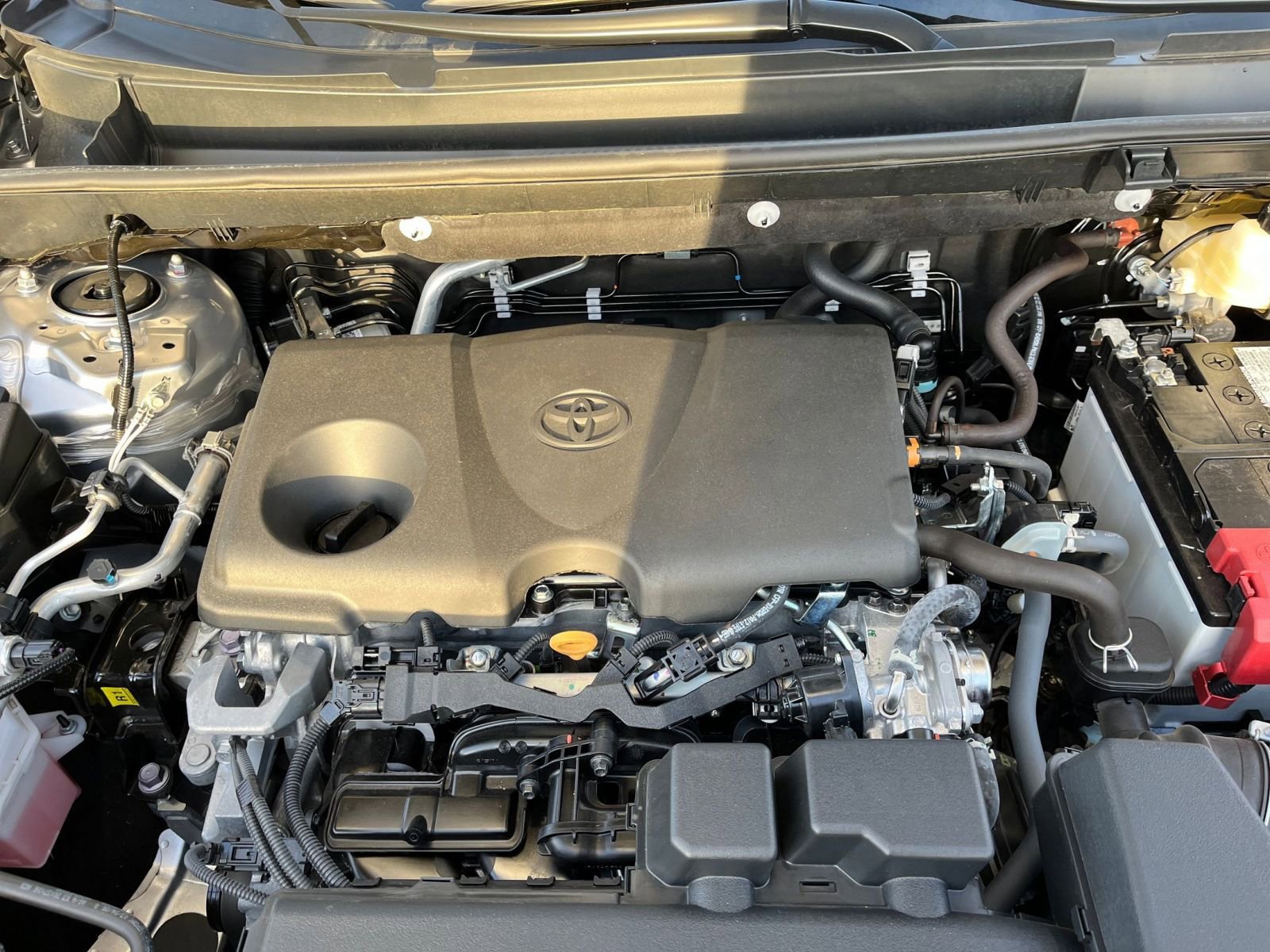 Thumbnail: 2025 Toyota RAV4 - 33