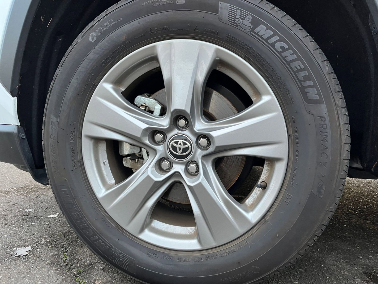 Thumbnail: 2025 Toyota RAV4 - 34