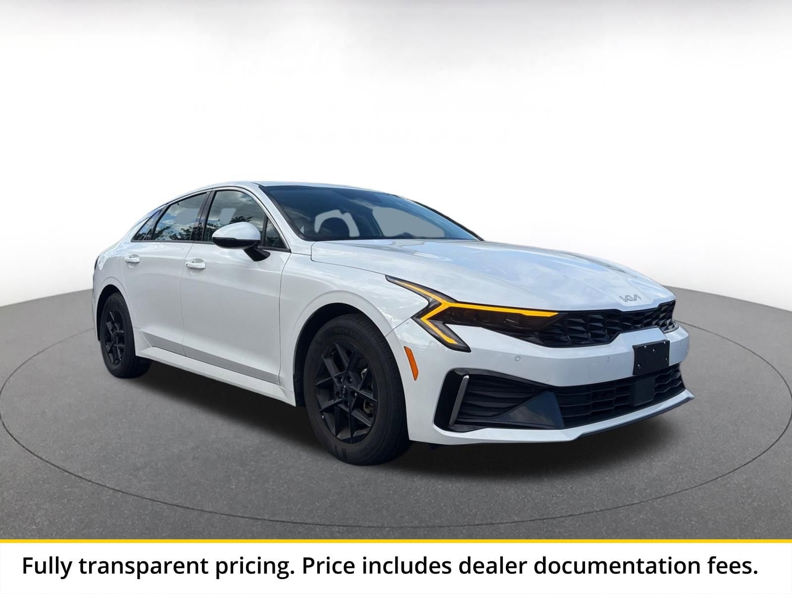 Thumbnail: 2025 Kia K5 - 1
