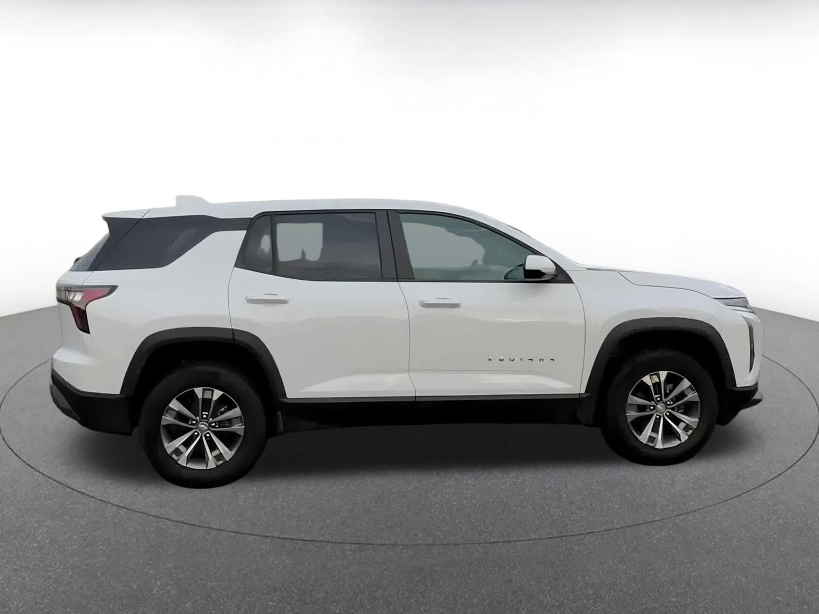 Thumbnail: 2025 Chevrolet Equinox - 16