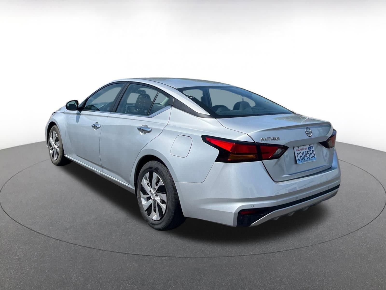 2023 Nissan Altima S 5
