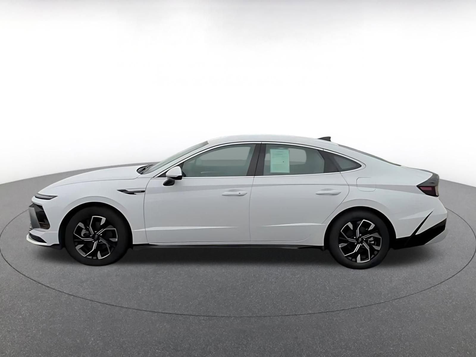 Thumbnail: 2025 Hyundai Sonata - 12