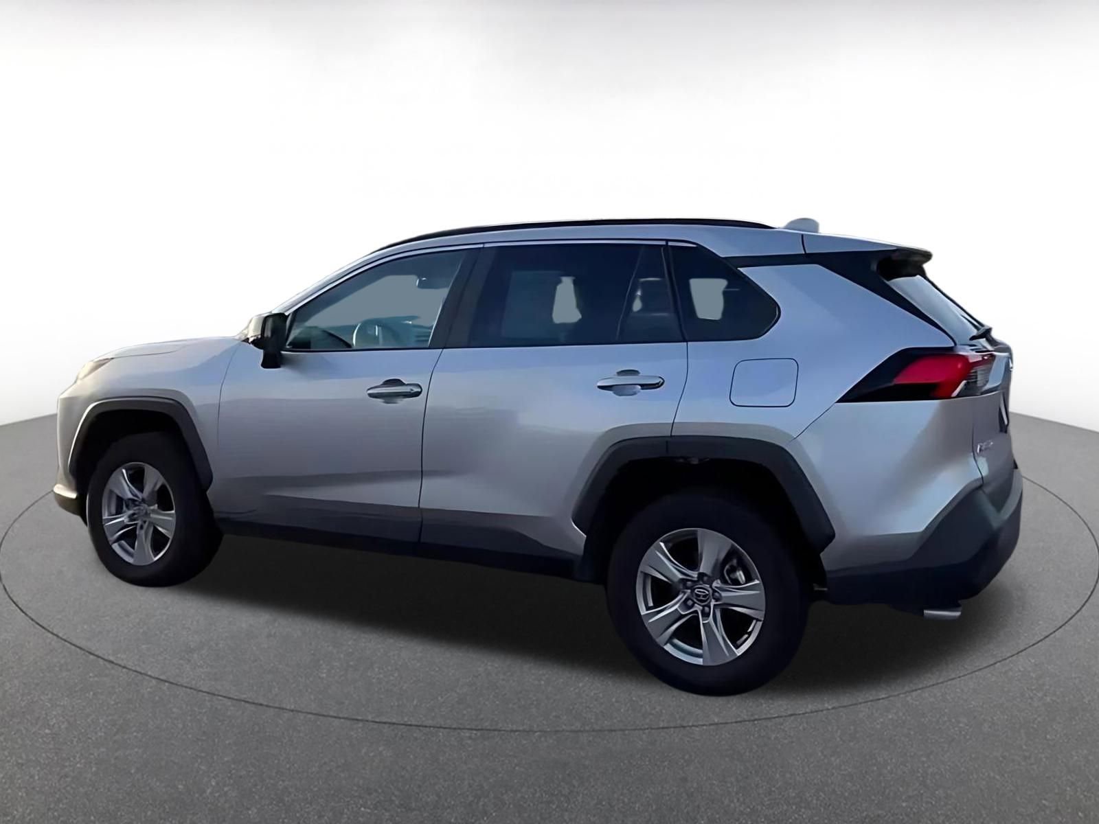 Thumbnail: 2025 Toyota RAV4 - 10