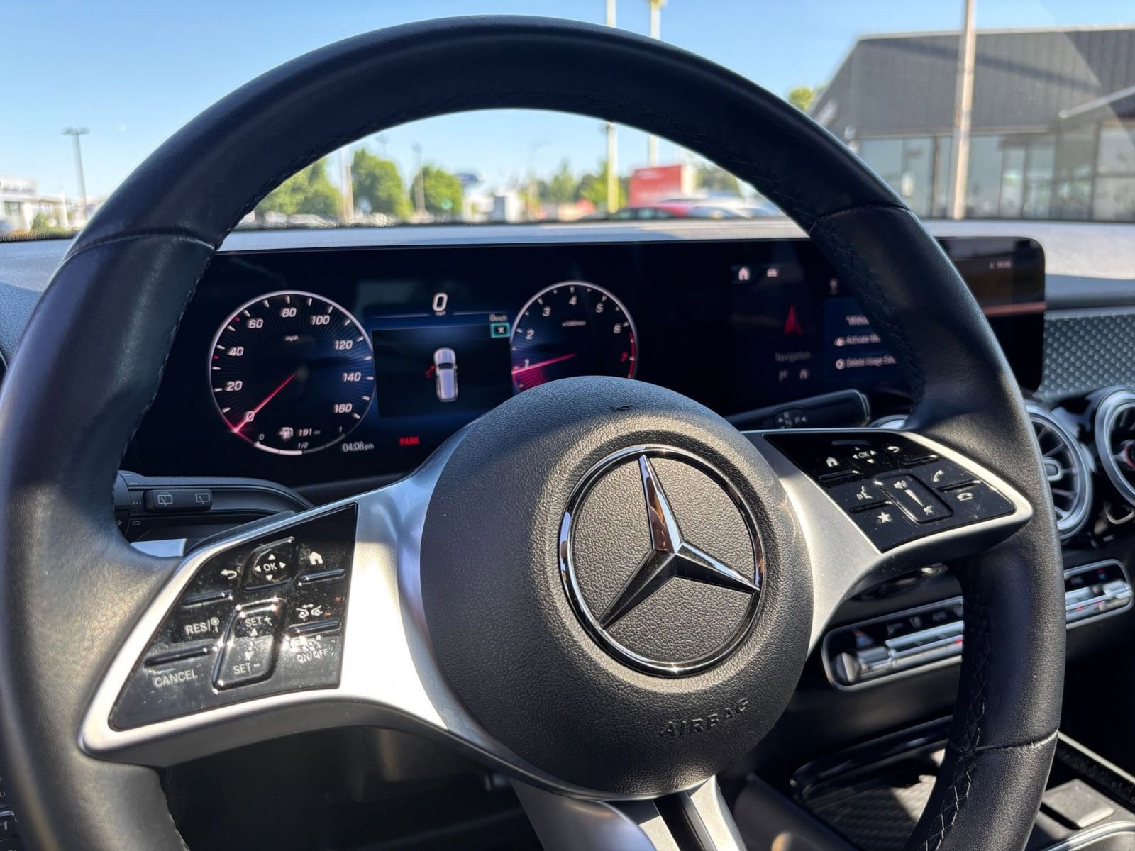 Thumbnail: 2025 Mercedes-Benz GLB - 30
