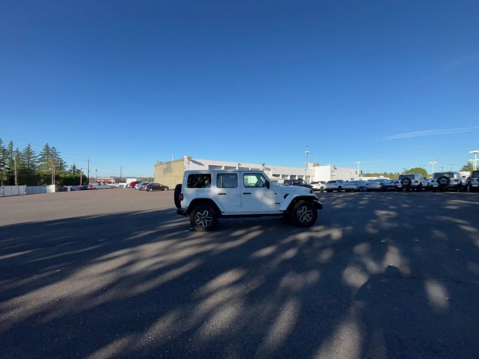 Thumbnail: 2025 Jeep Wrangler - 14