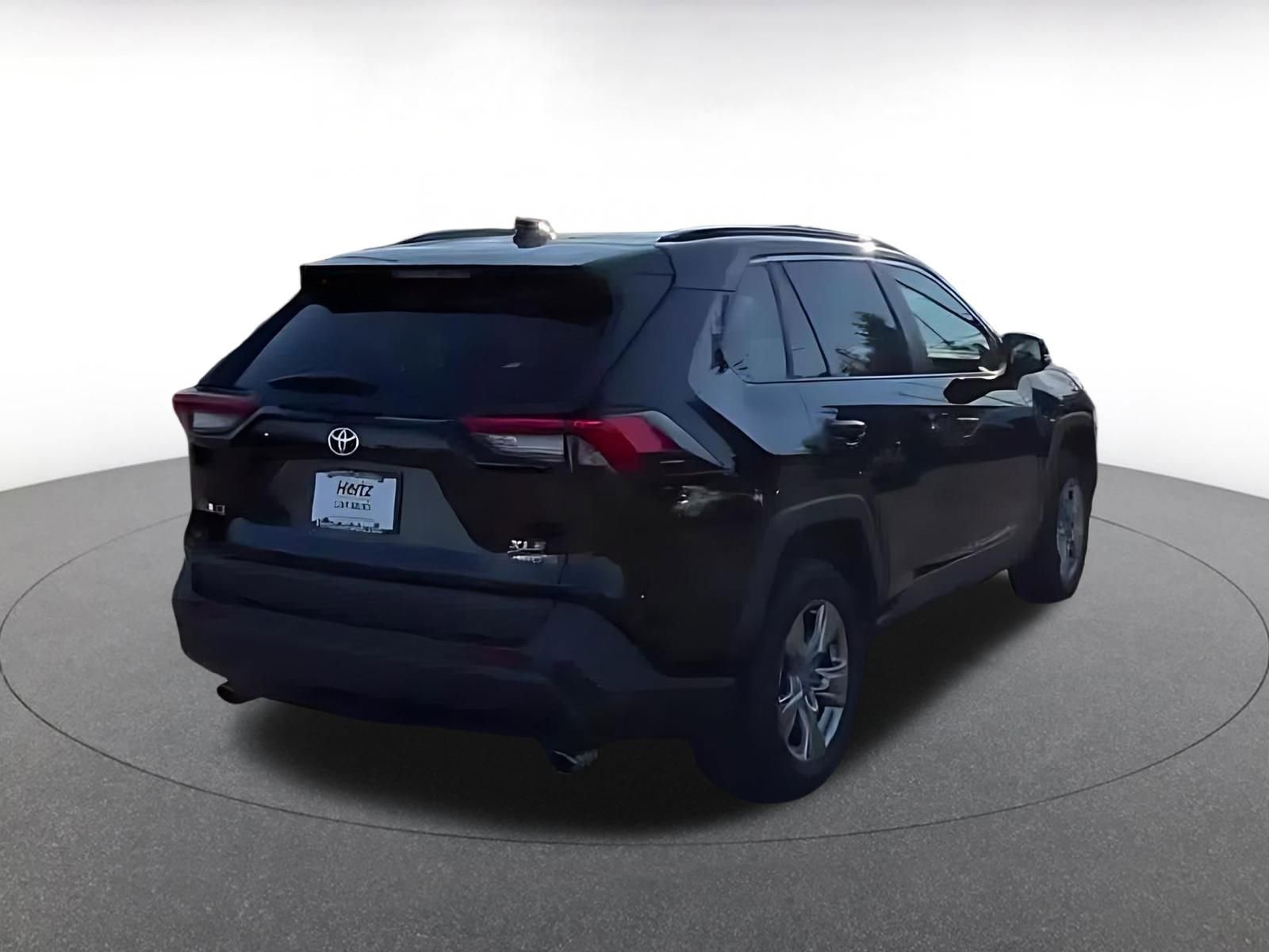 Thumbnail: 2025 Toyota RAV4 - 12