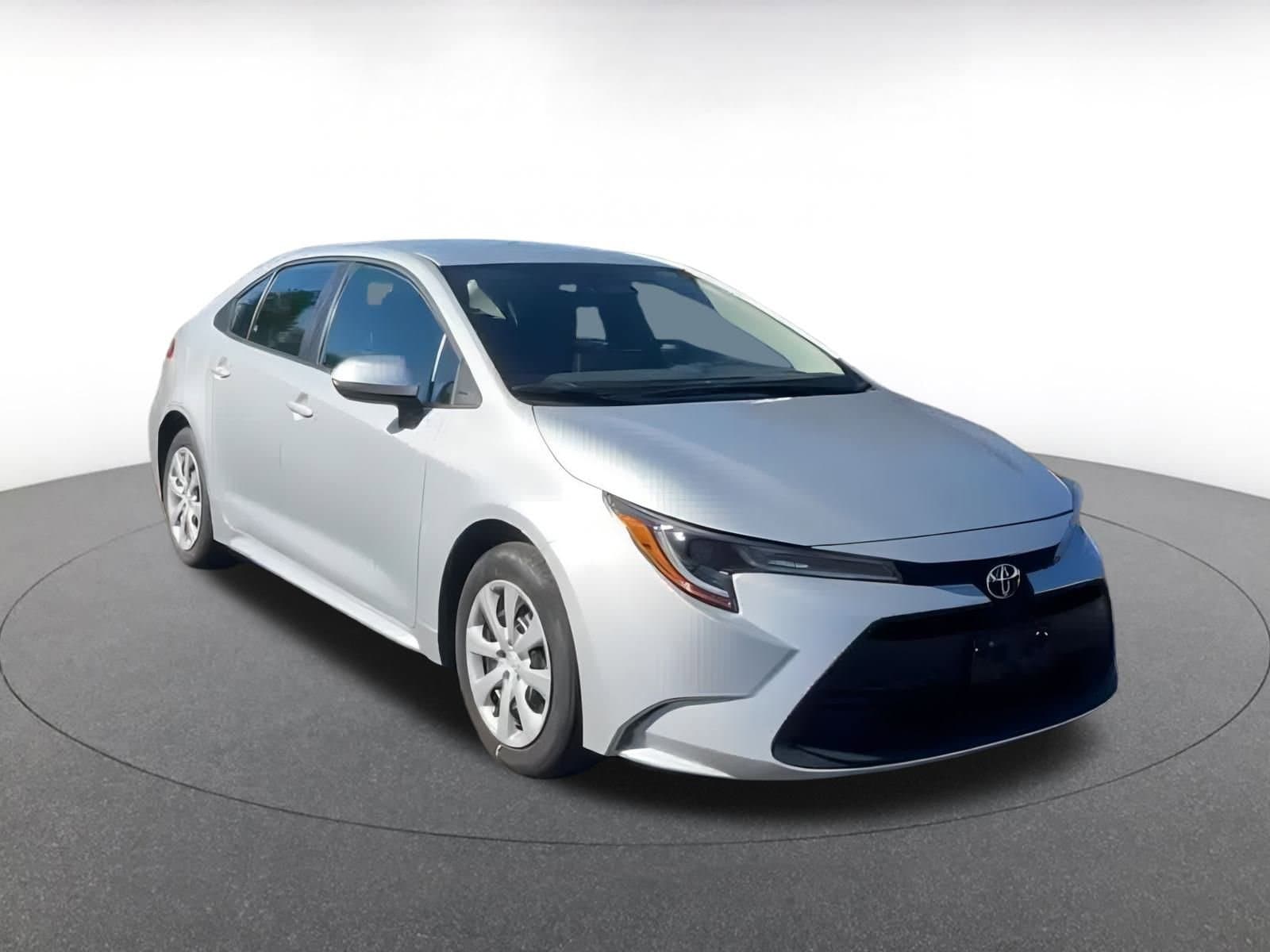 Thumbnail: 2024 Toyota Corolla - 3