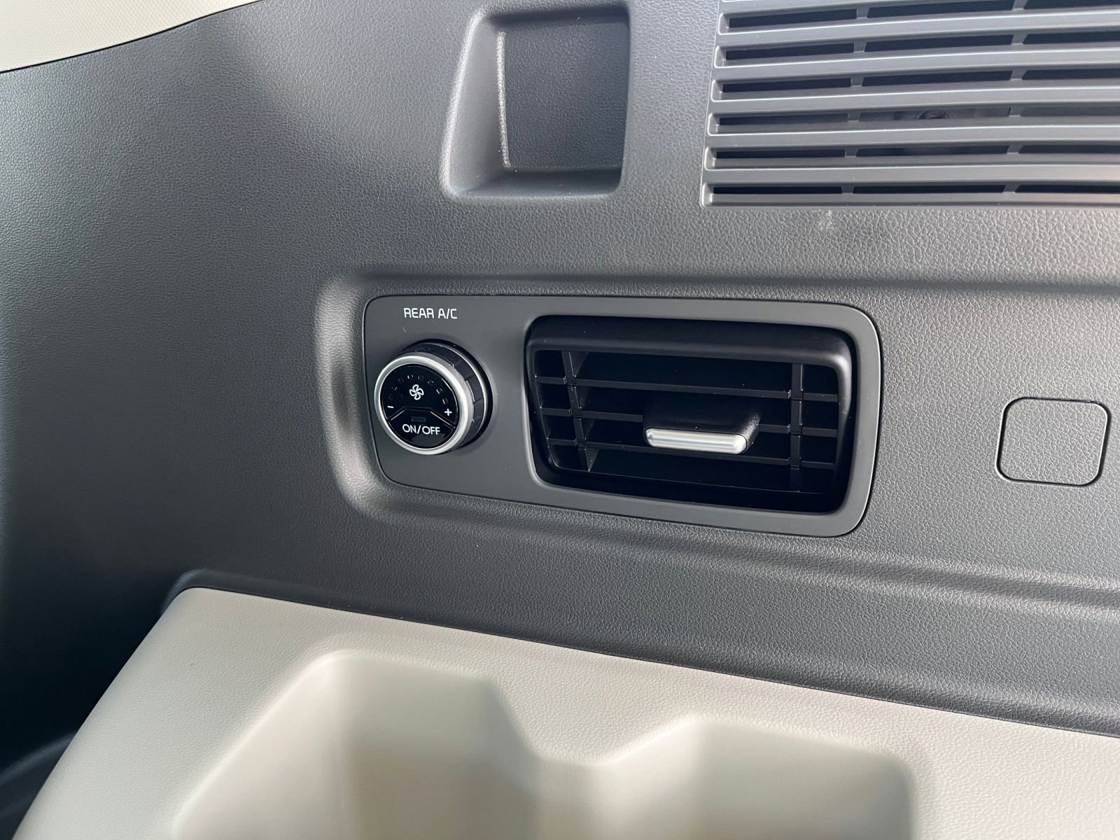 Thumbnail: 2025 Hyundai Santa Fe - 27