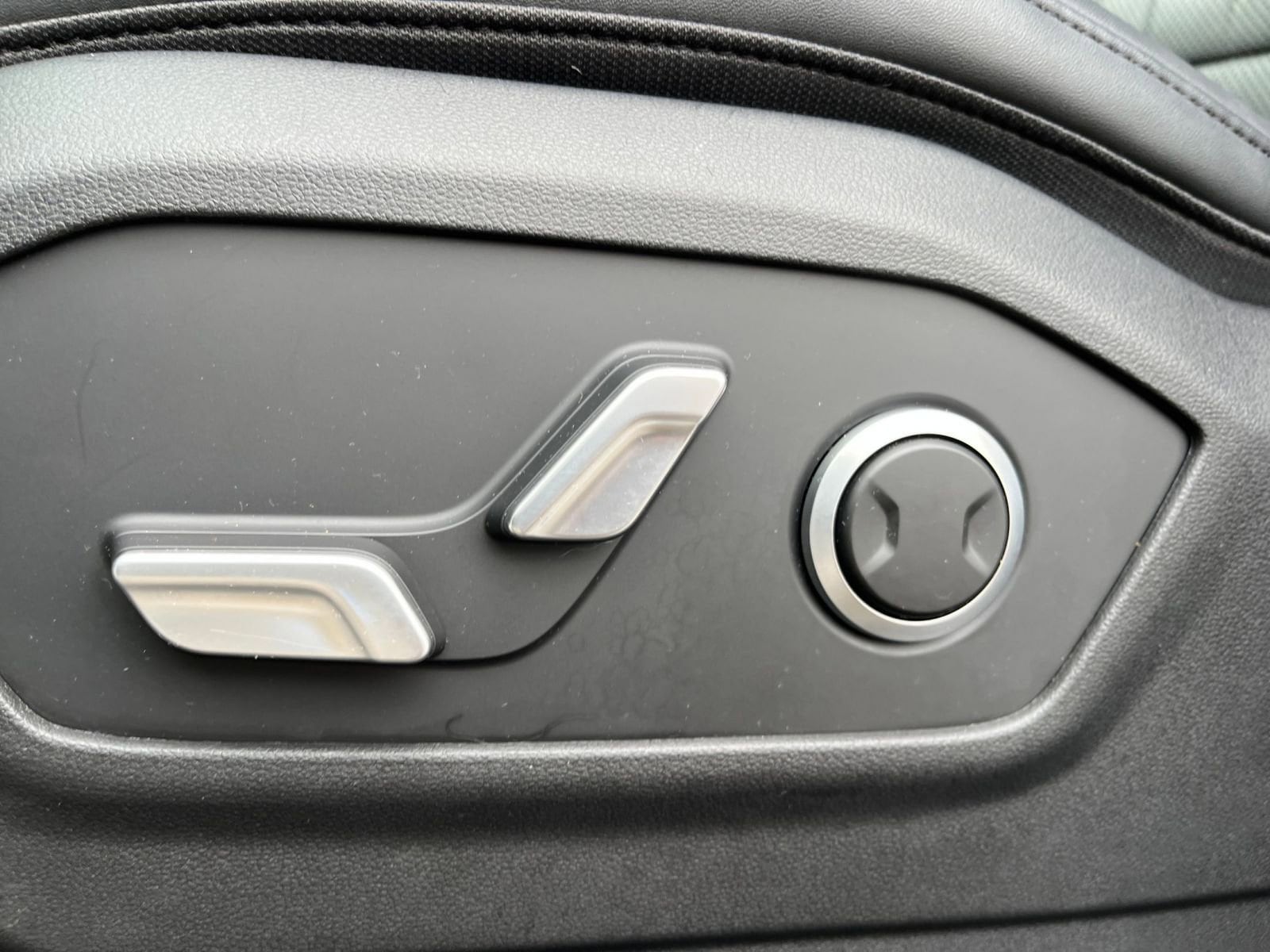 Thumbnail: 2025 Hyundai Santa Fe - 23