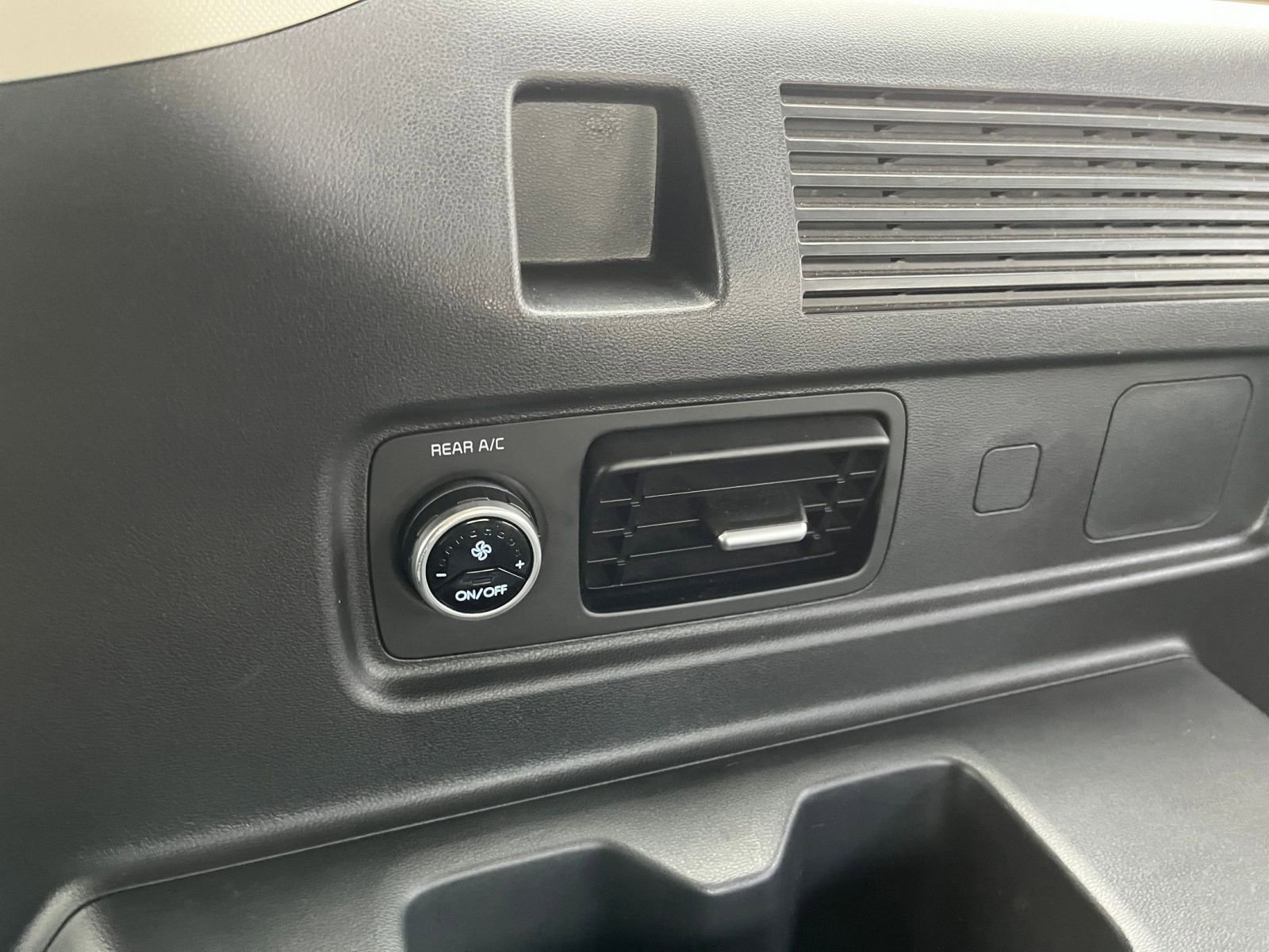 Thumbnail: 2025 Hyundai Santa Fe - 27