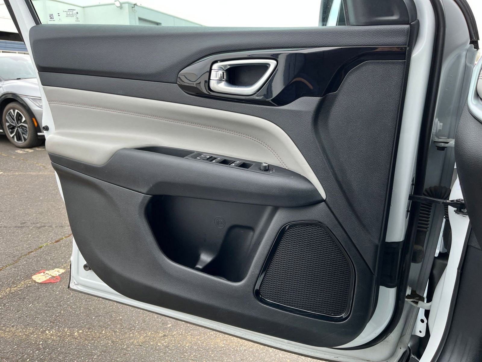 Thumbnail: 2025 Jeep Compass - 20