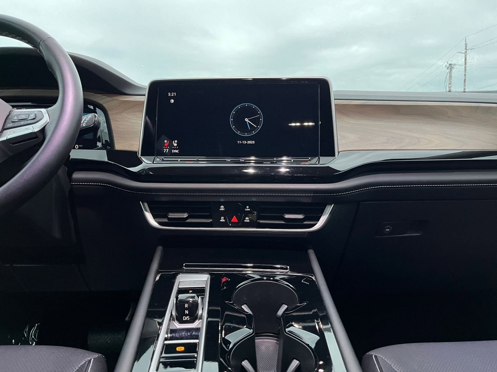 Thumbnail: 2025 Volkswagen Atlas - 22