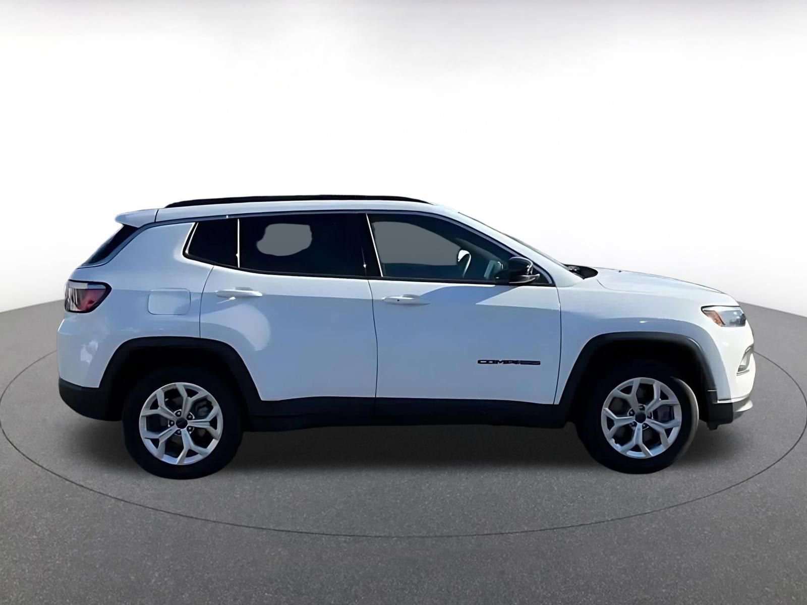 Thumbnail: 2025 Jeep Compass - 16