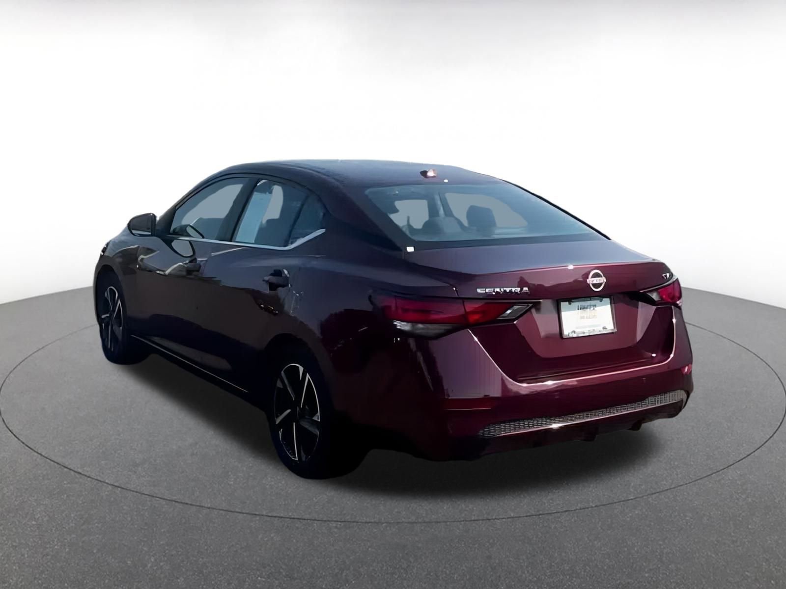 Thumbnail: 2024 Nissan Sentra - 10