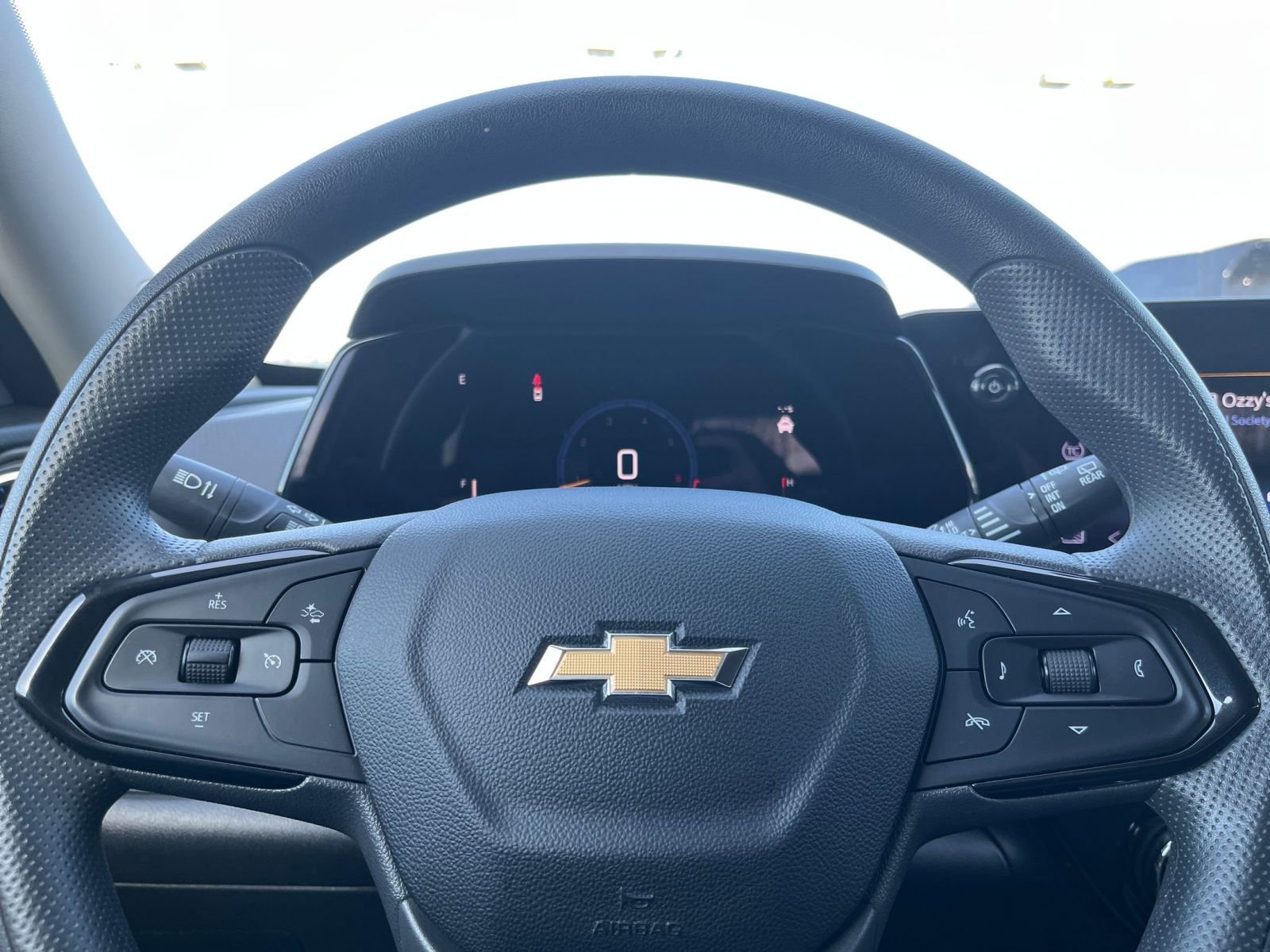 Thumbnail: 2025 Chevrolet Trax - 27