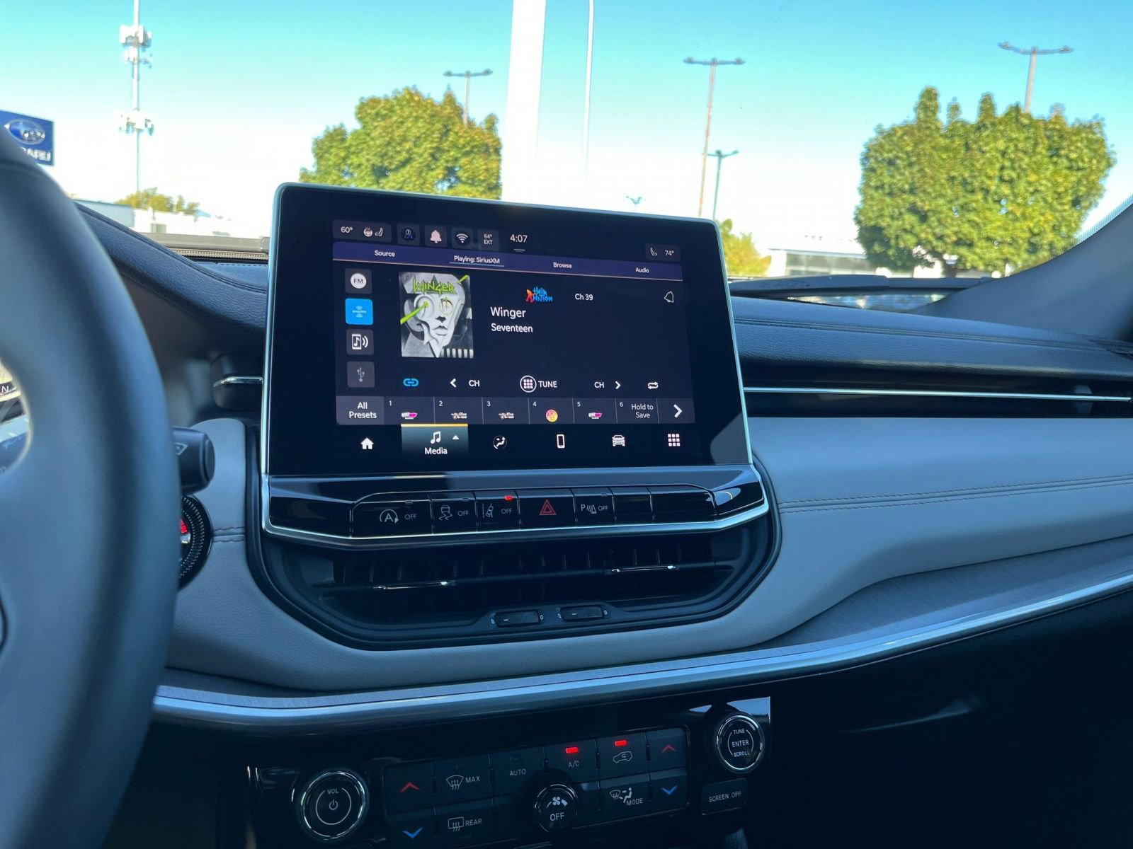 Thumbnail: 2025 Jeep Compass - 22