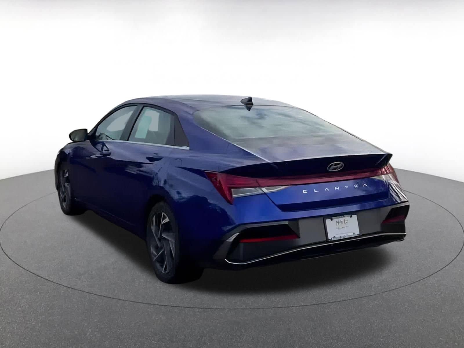 Thumbnail: 2025 Hyundai Elantra - 12