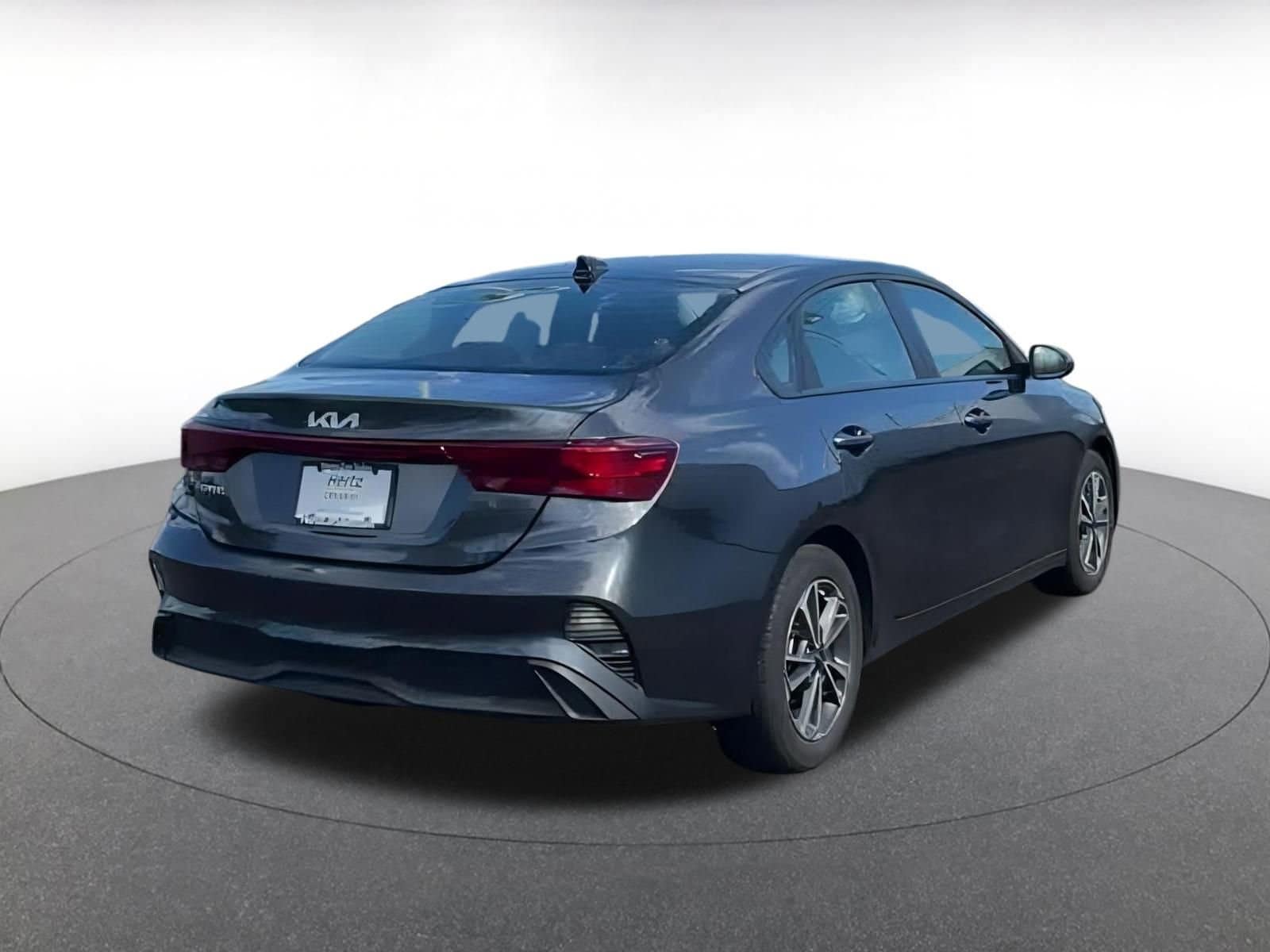 Thumbnail: 2024 Kia Forte - 12