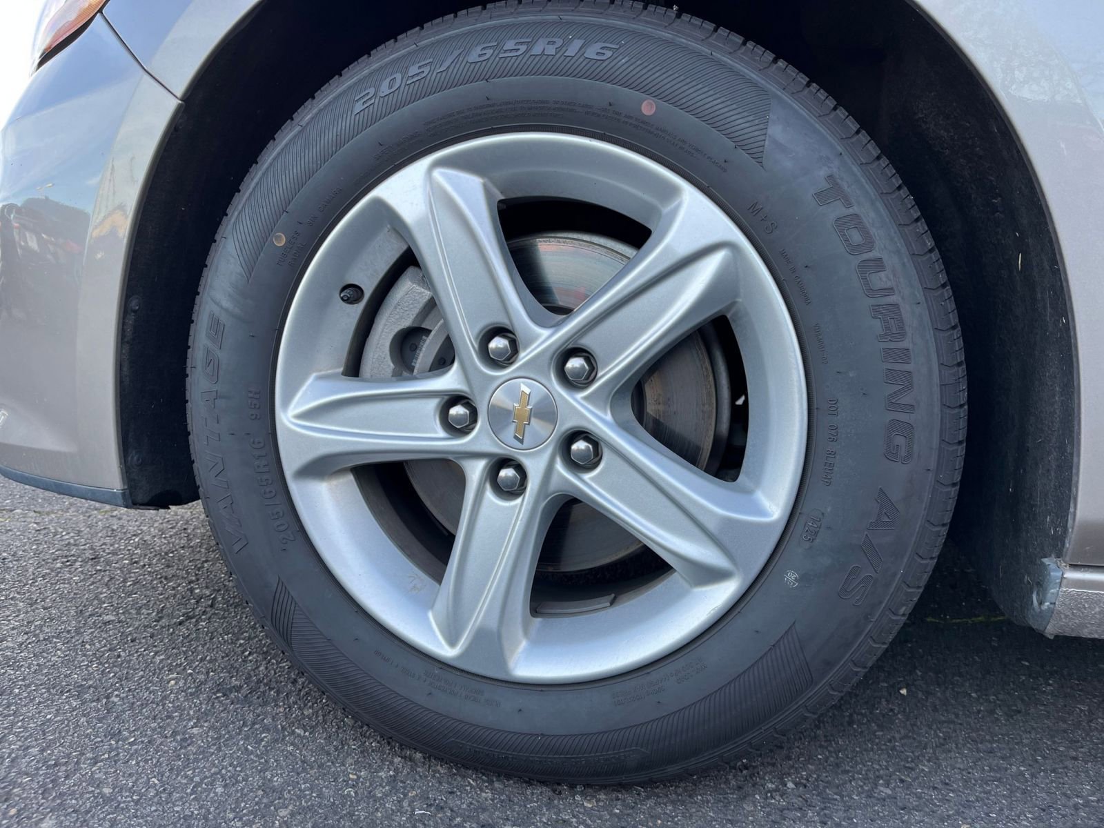 Thumbnail: 2023 Chevrolet Malibu - 29