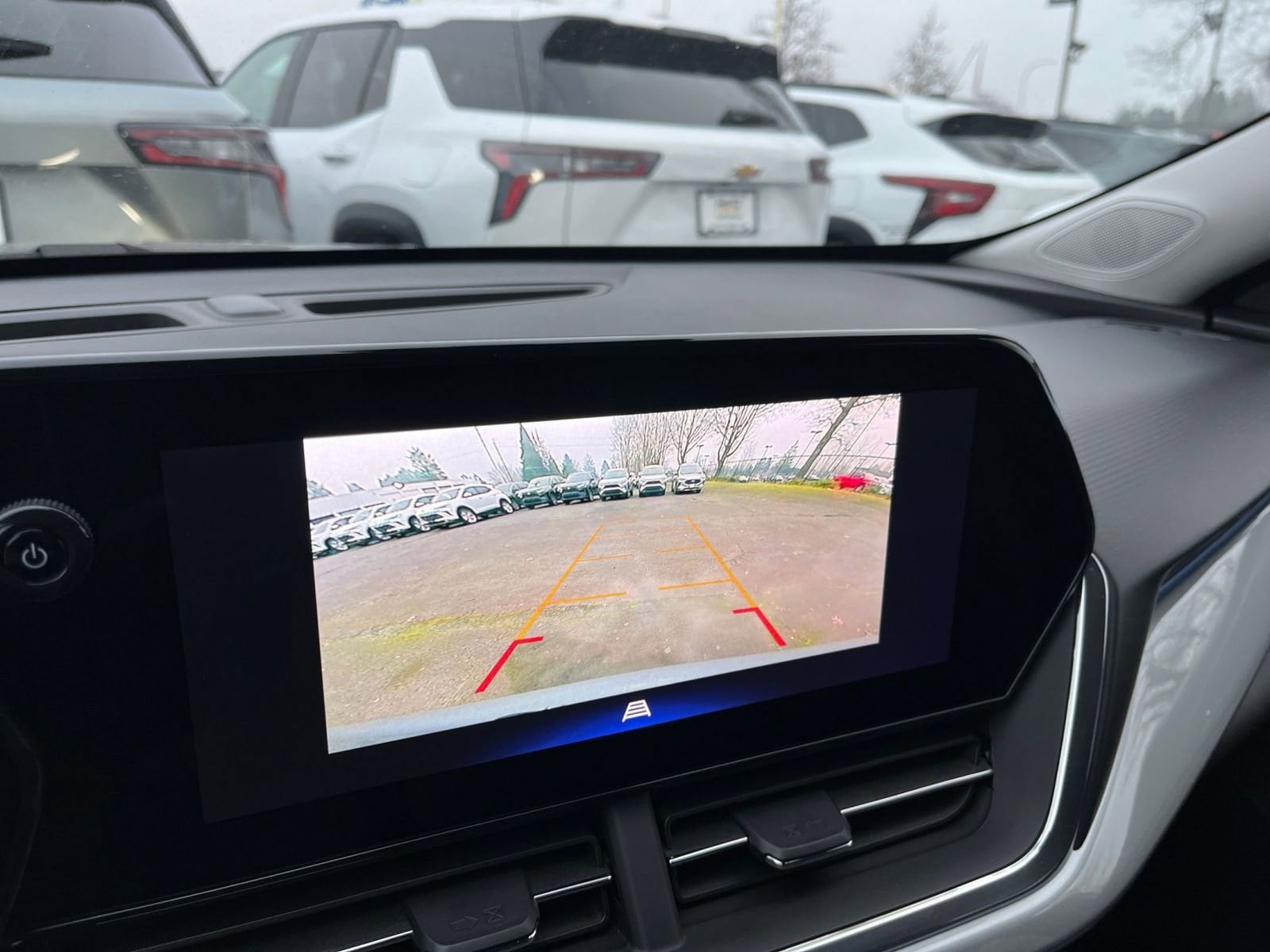 Thumbnail: 2025 Chevrolet Trax - 17