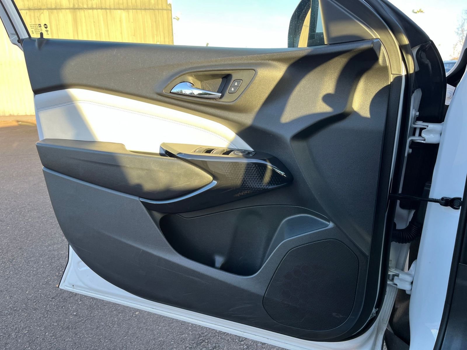 Thumbnail: 2025 Chevrolet Trax - 20