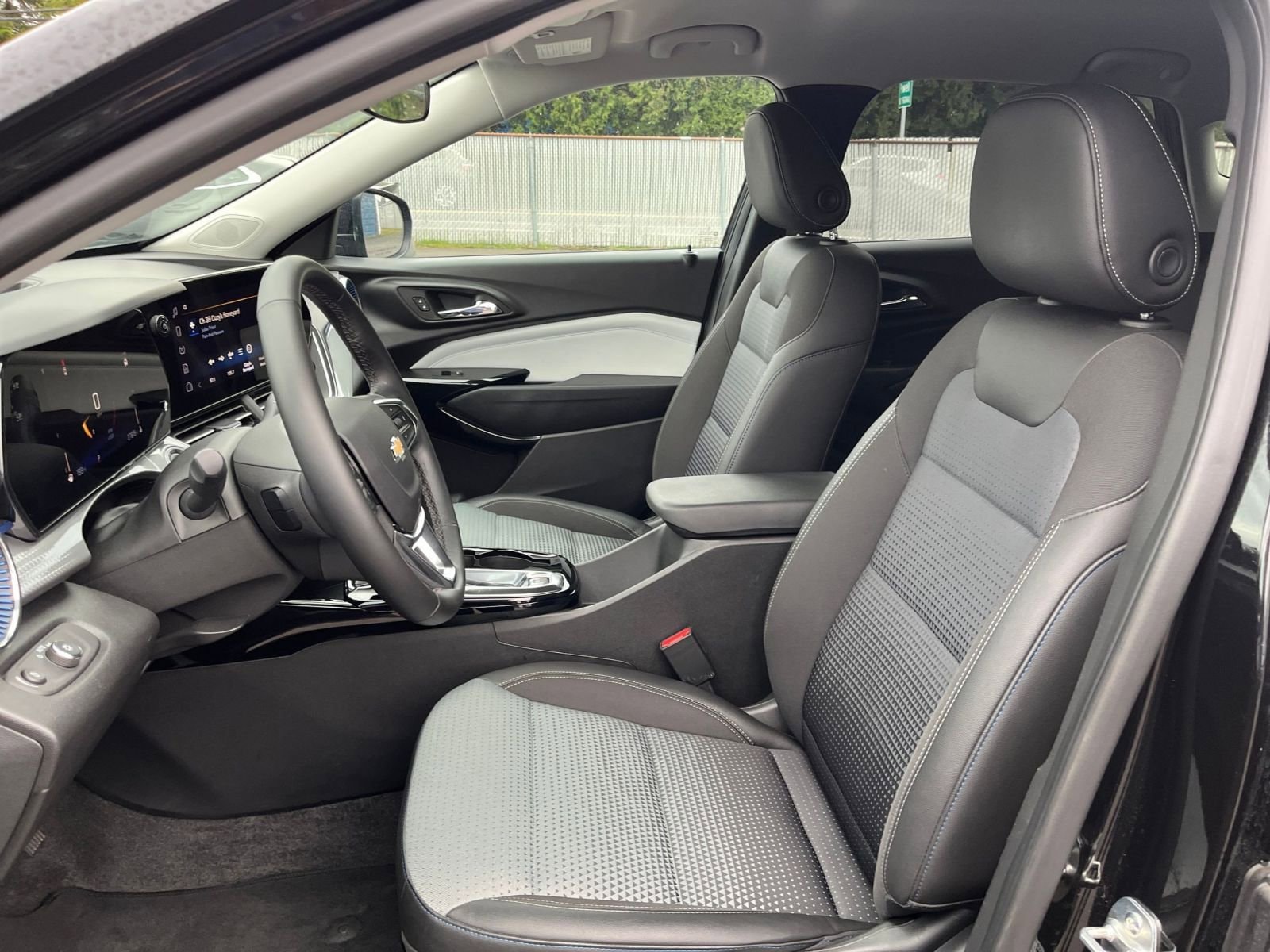 Thumbnail: 2025 Chevrolet Trax - 35