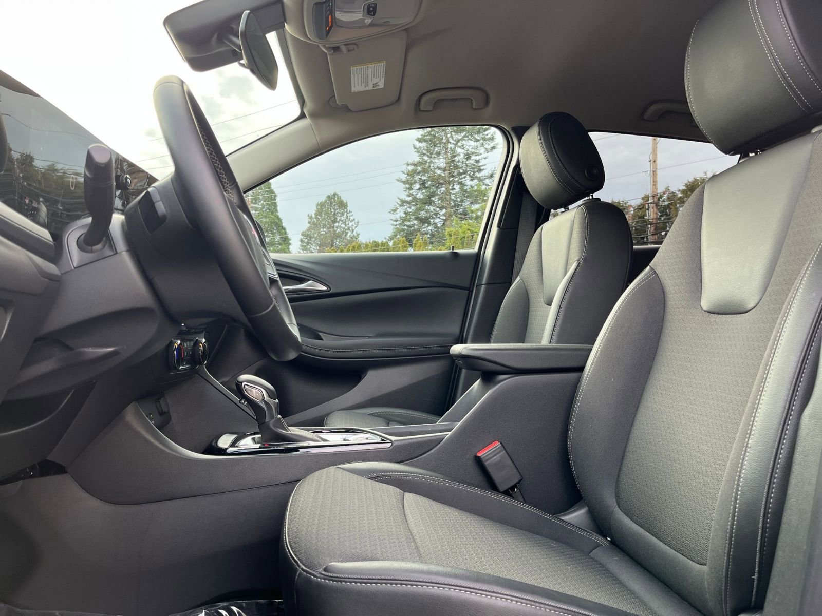 Thumbnail: 2025 Buick Encore GX - 27