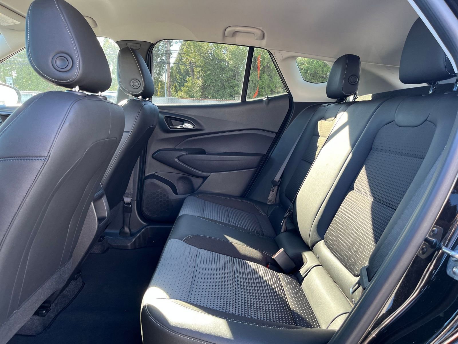 Thumbnail: 2025 Chevrolet Trax - 24