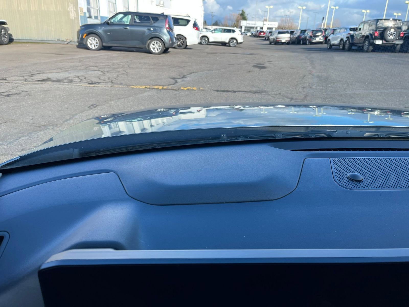 Thumbnail: 2025 Kia K4 - 33