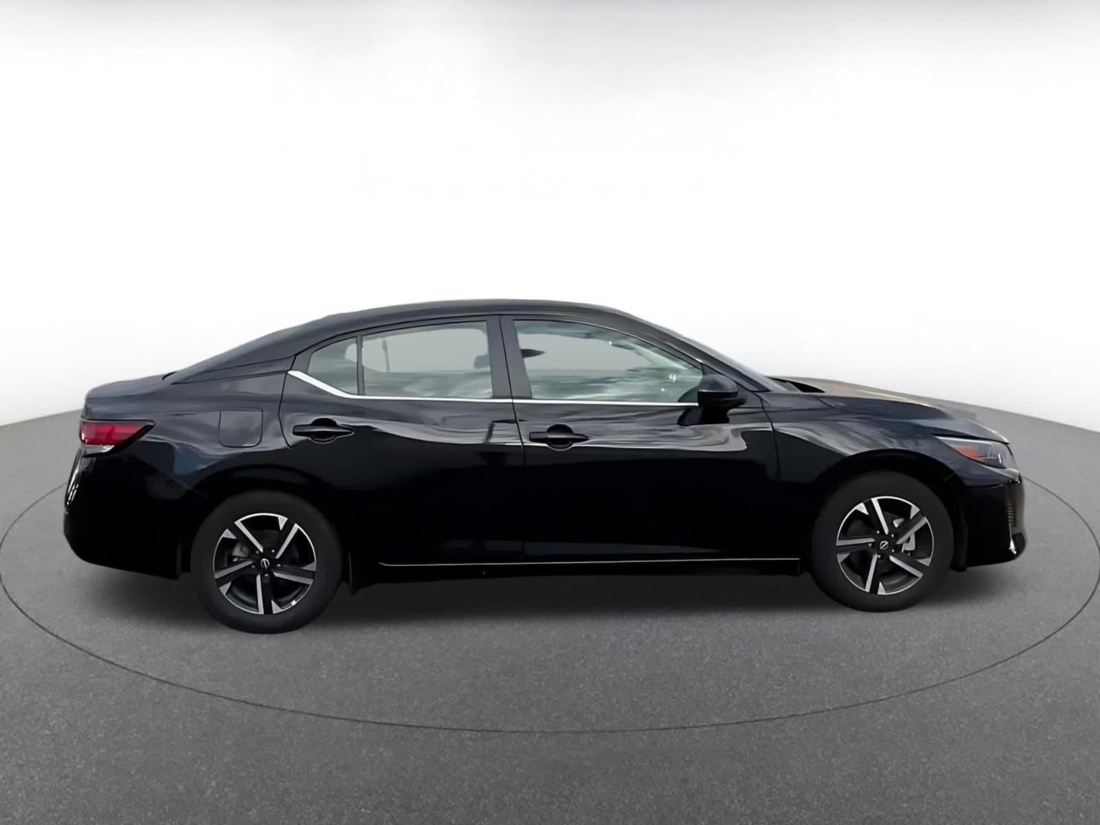 Thumbnail: 2025 Nissan Sentra - 16