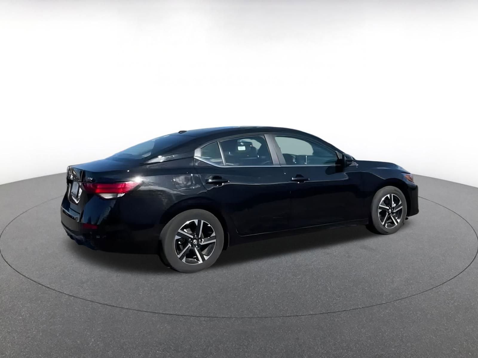 Thumbnail: 2024 Nissan Sentra - 10