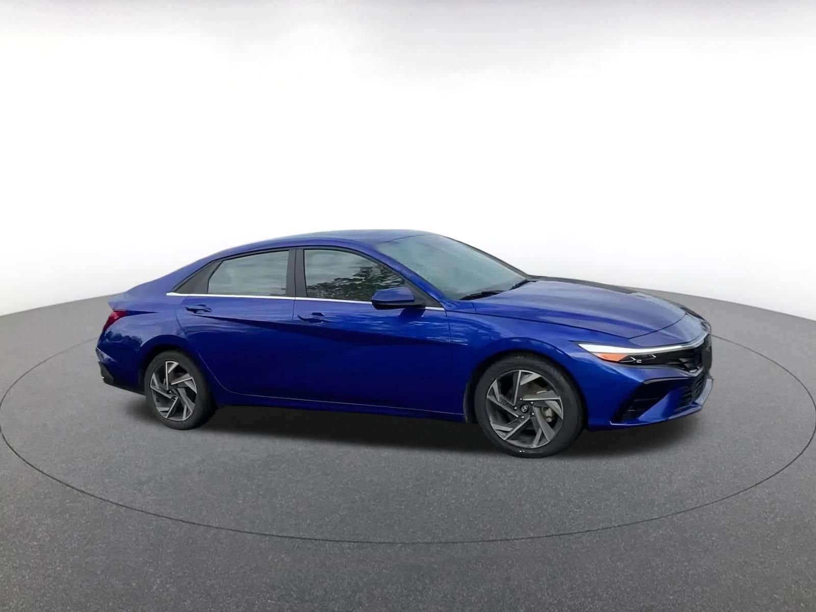 Thumbnail: 2025 Hyundai Elantra - 2