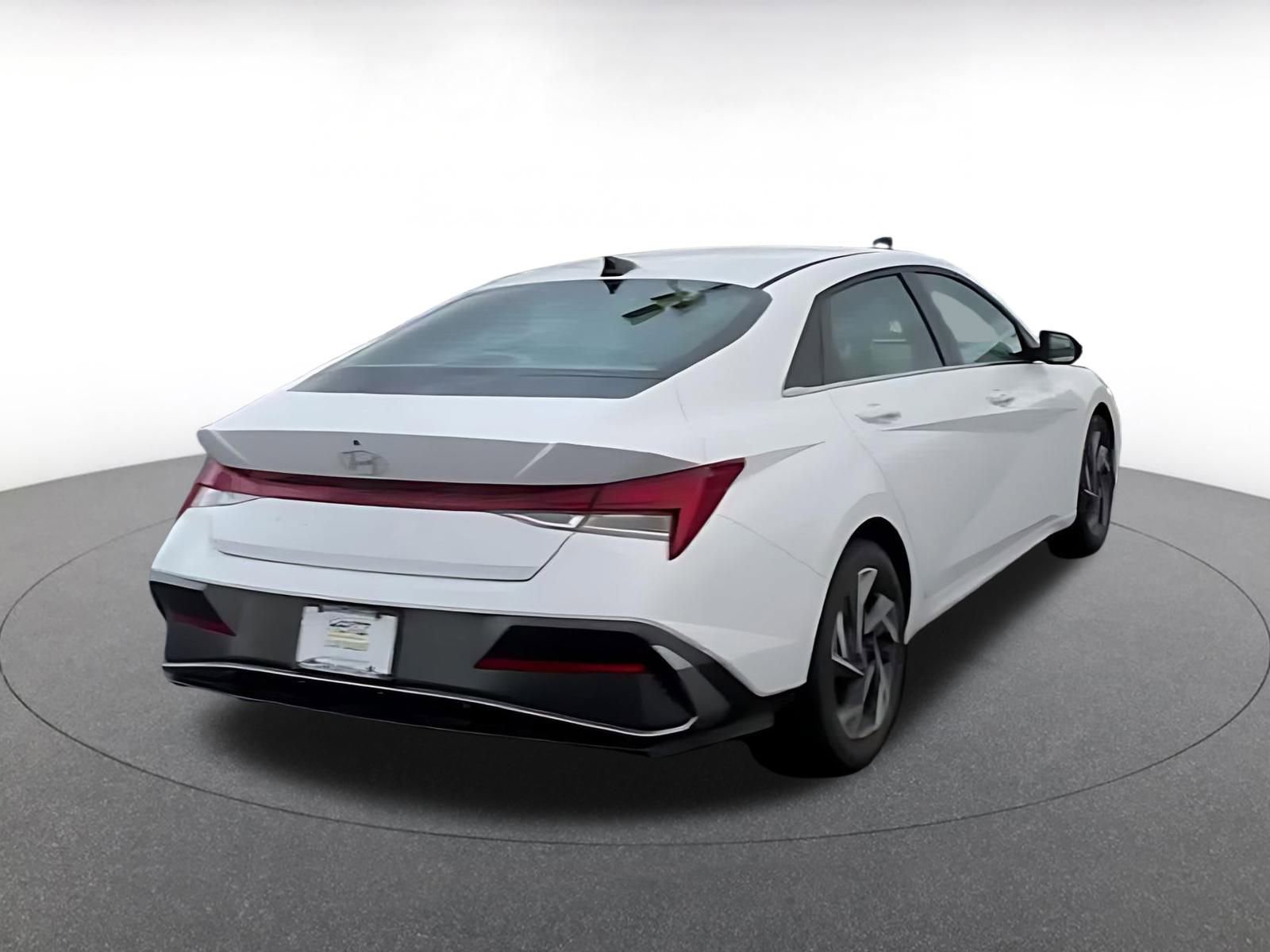 Thumbnail: 2025 Hyundai Elantra - 14