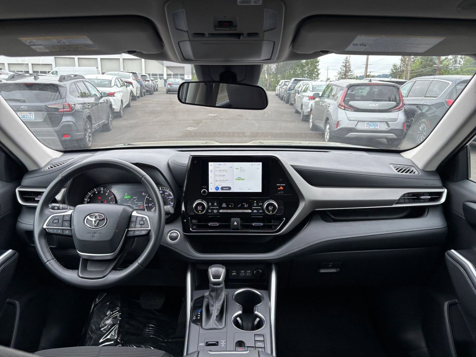 Thumbnail: 2025 Toyota Highlander - 35