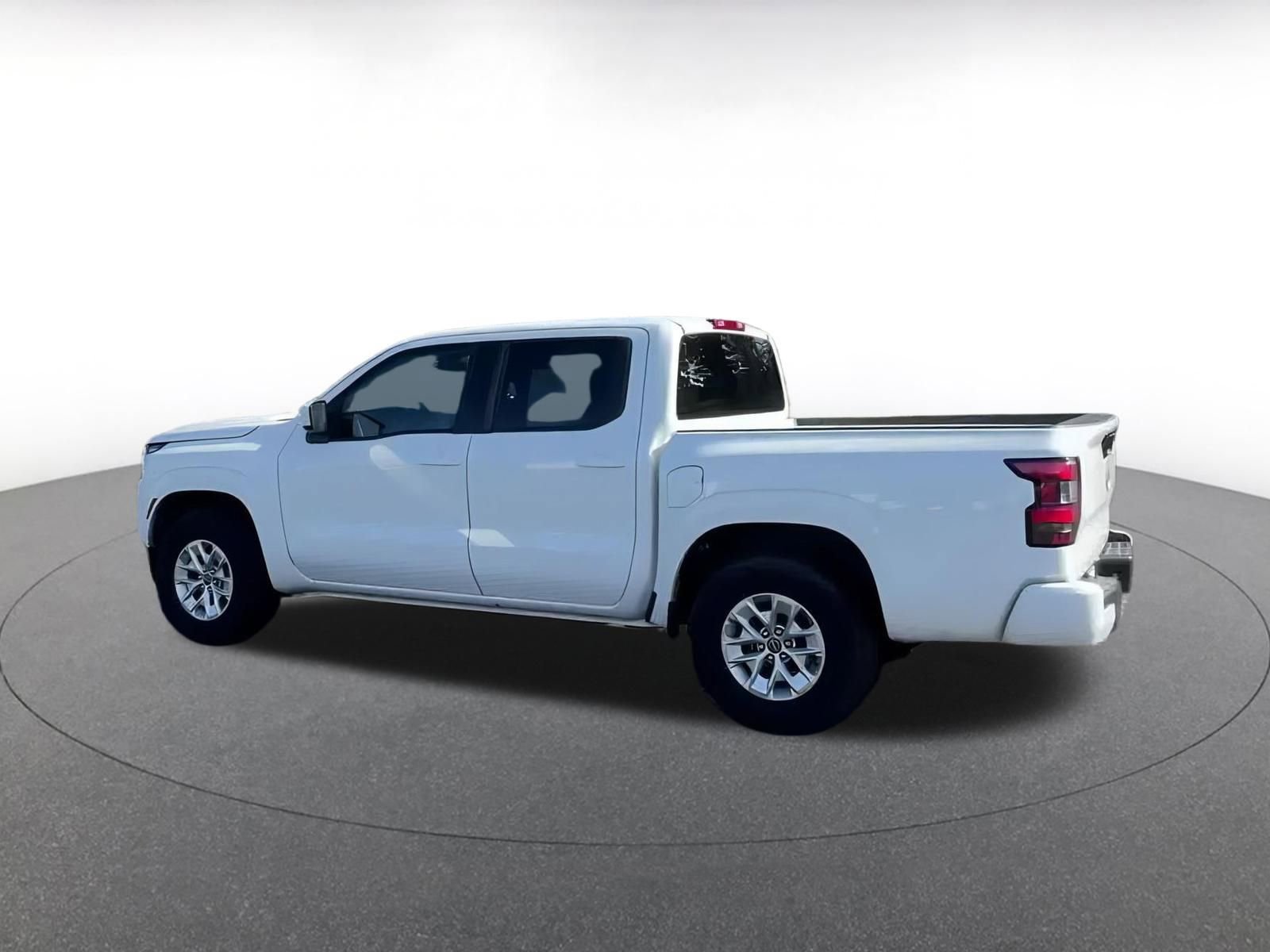 Thumbnail: 2024 Nissan Frontier - 10