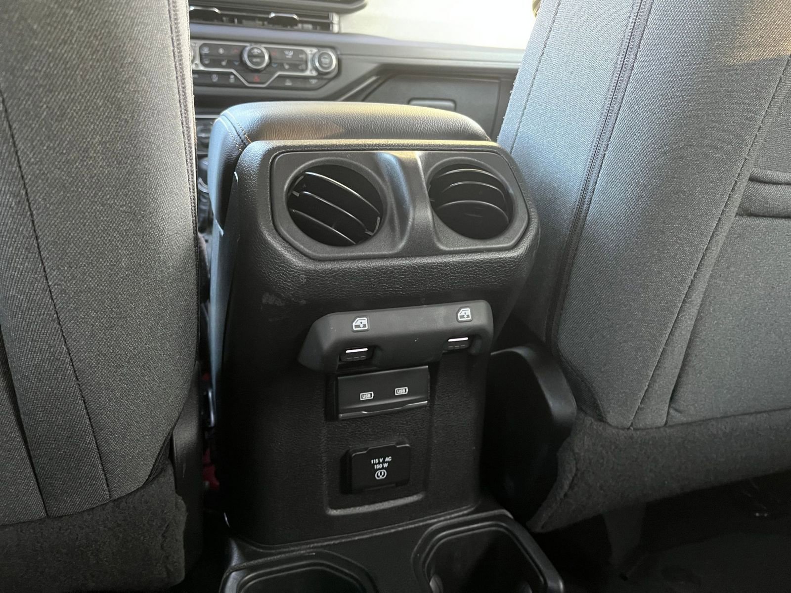 Thumbnail: 2025 Jeep Wrangler - 23